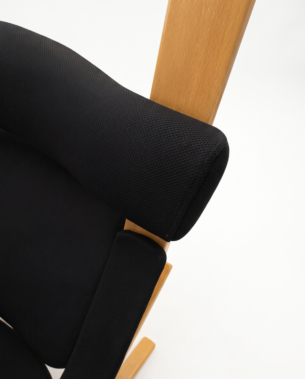 AeroGryp Recliner Rest Chair