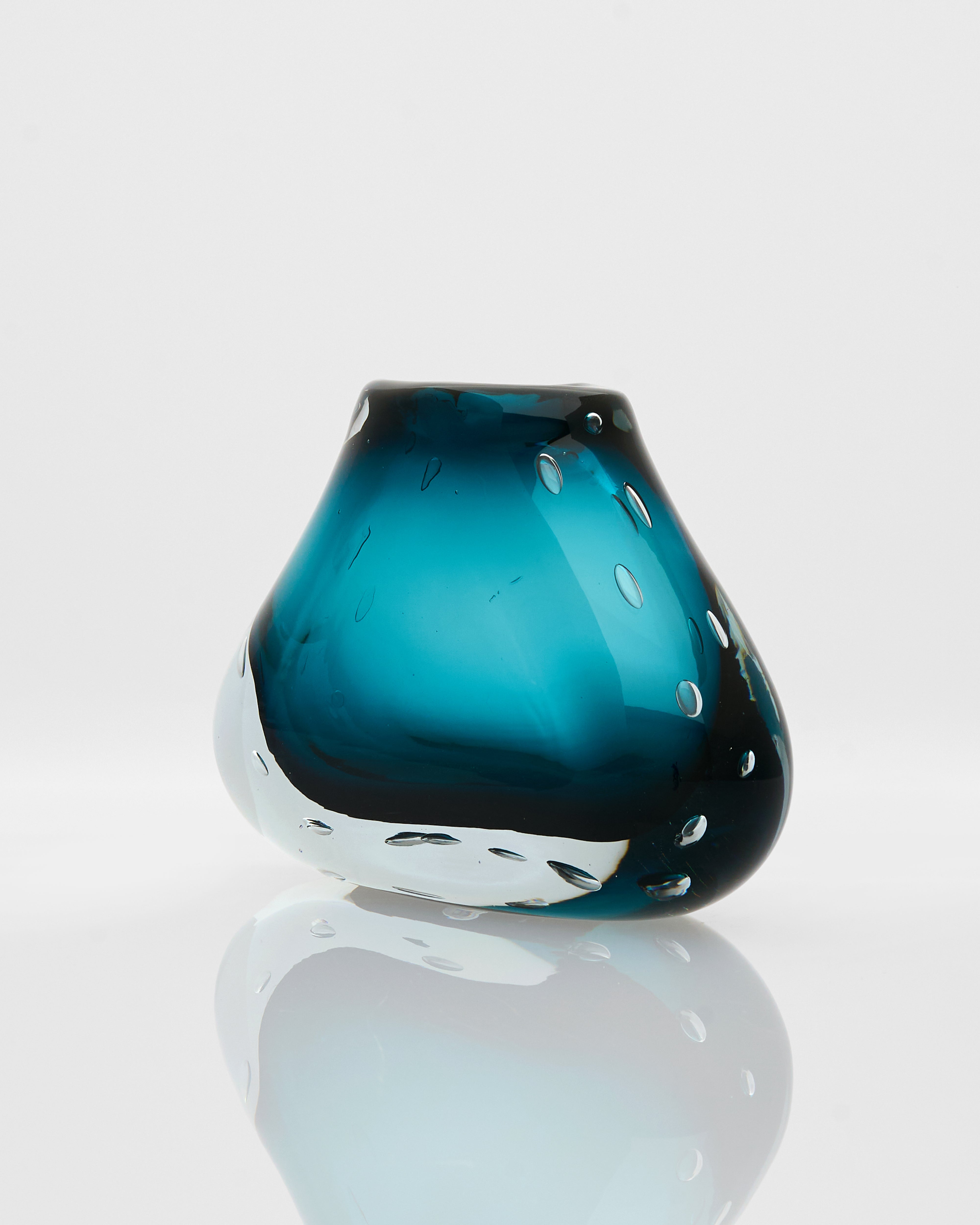 Elegant Freeform Vase Set - Navy Blue