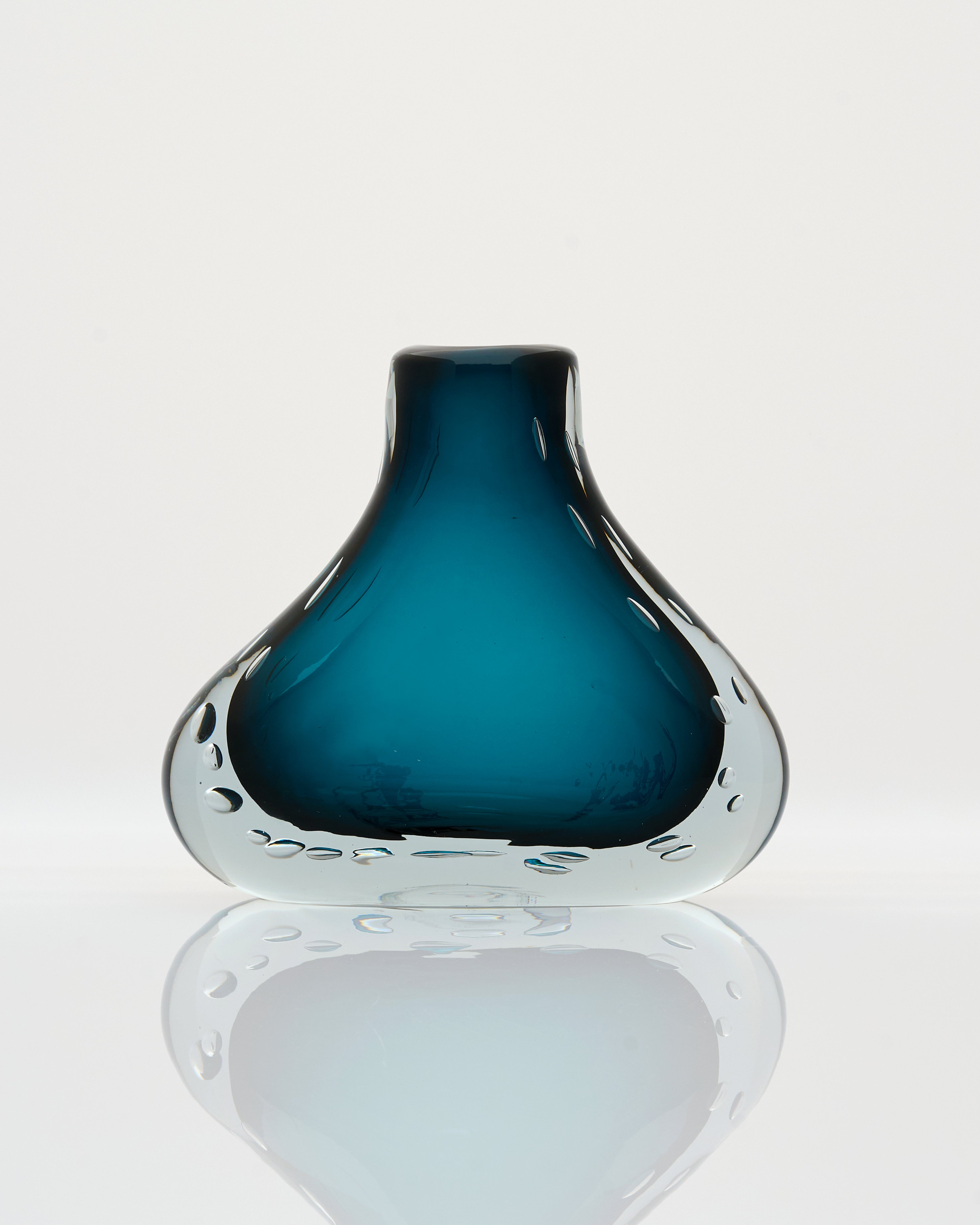 Elegant Freeform Vase Set - Navy Blue