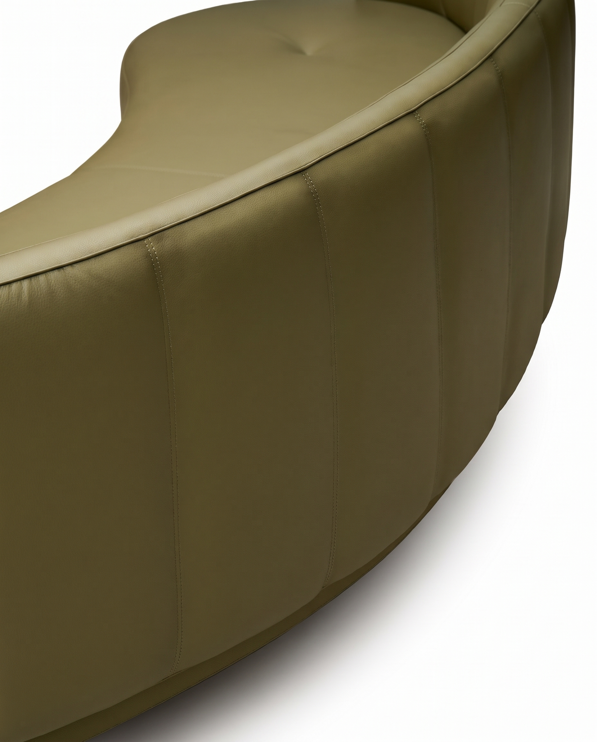 Kuren Bold Curved Sofa