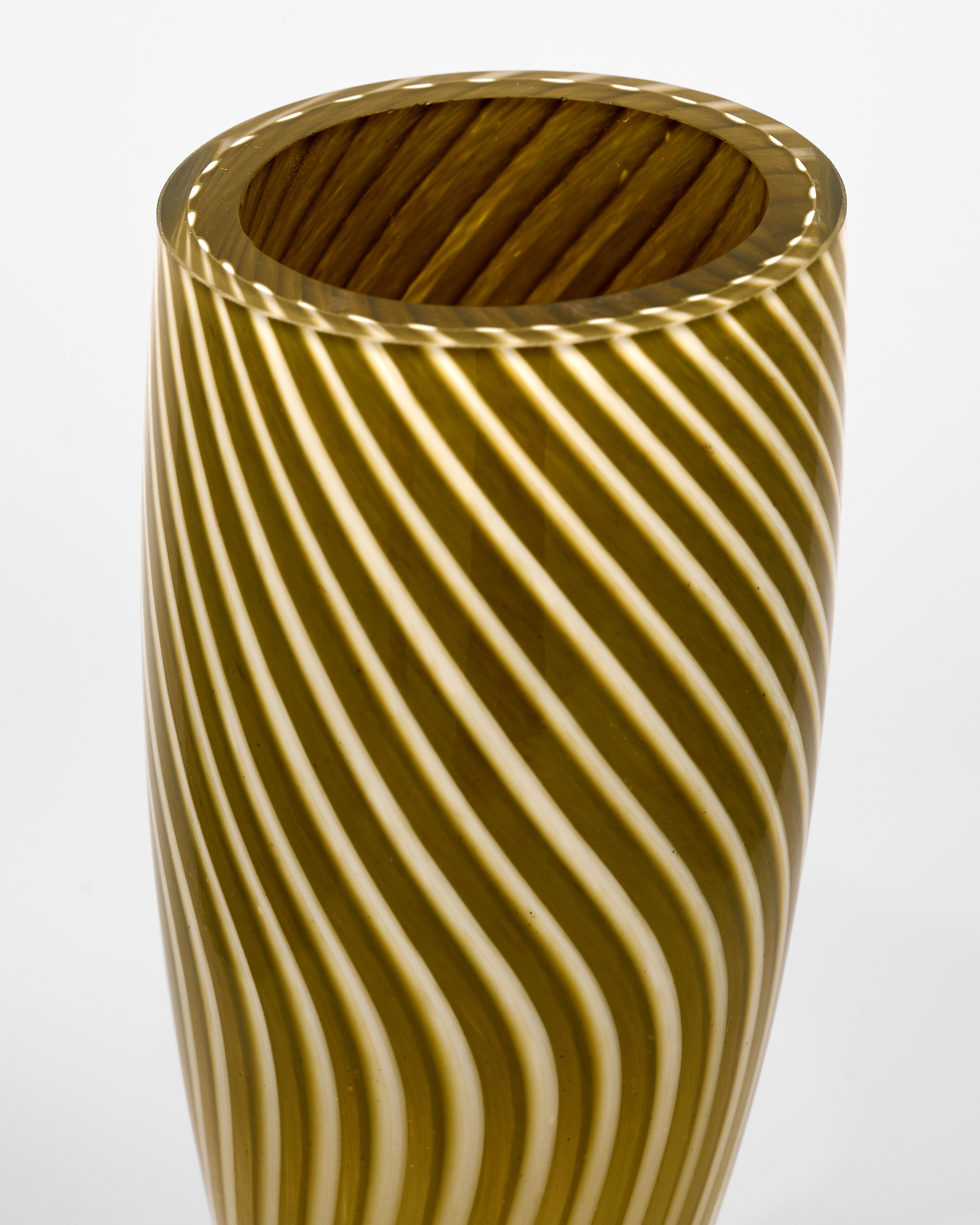 Seraph Murano Olive Vase