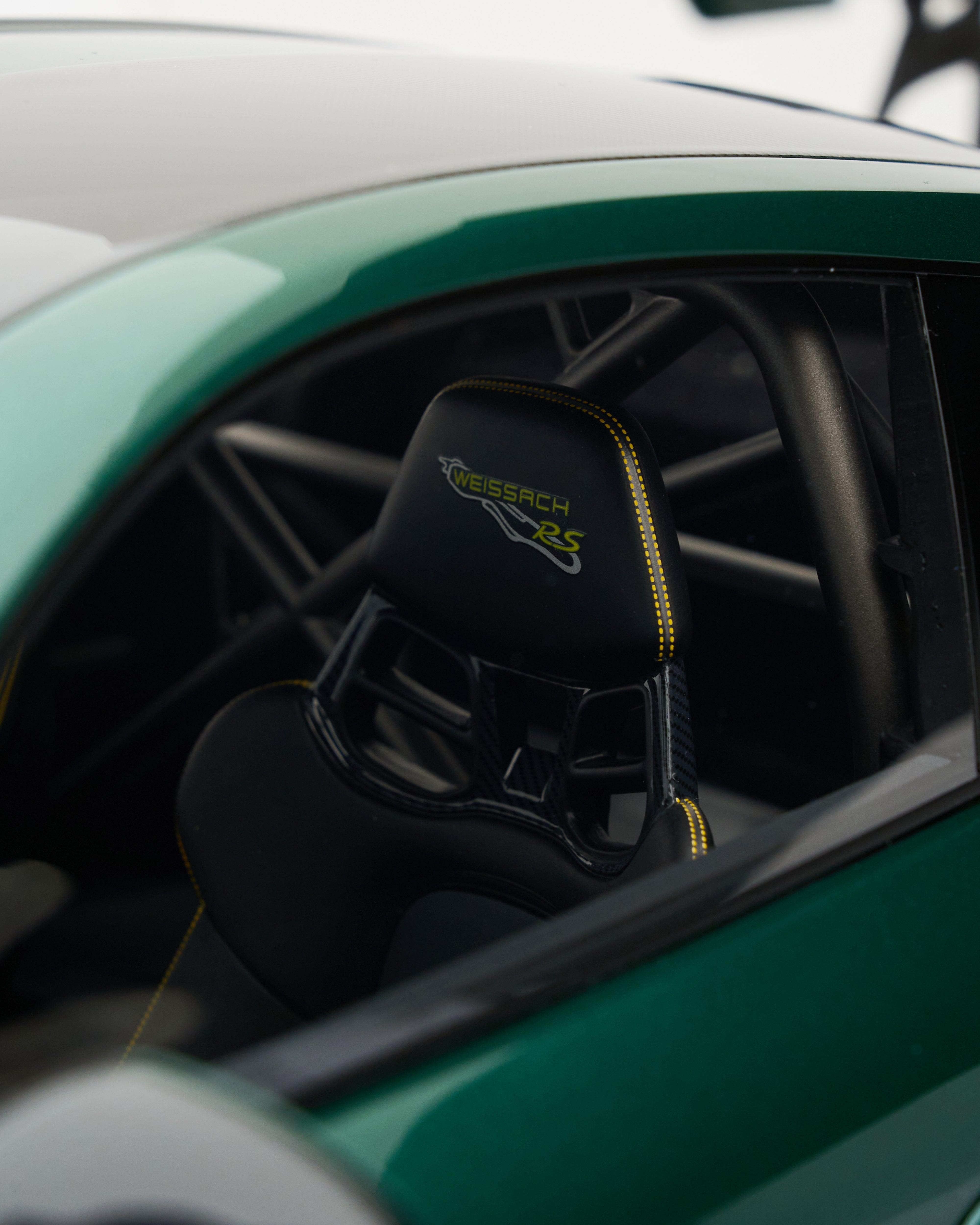 Porsche 911 GT2RS Irish Green inside seat with perfect stitch