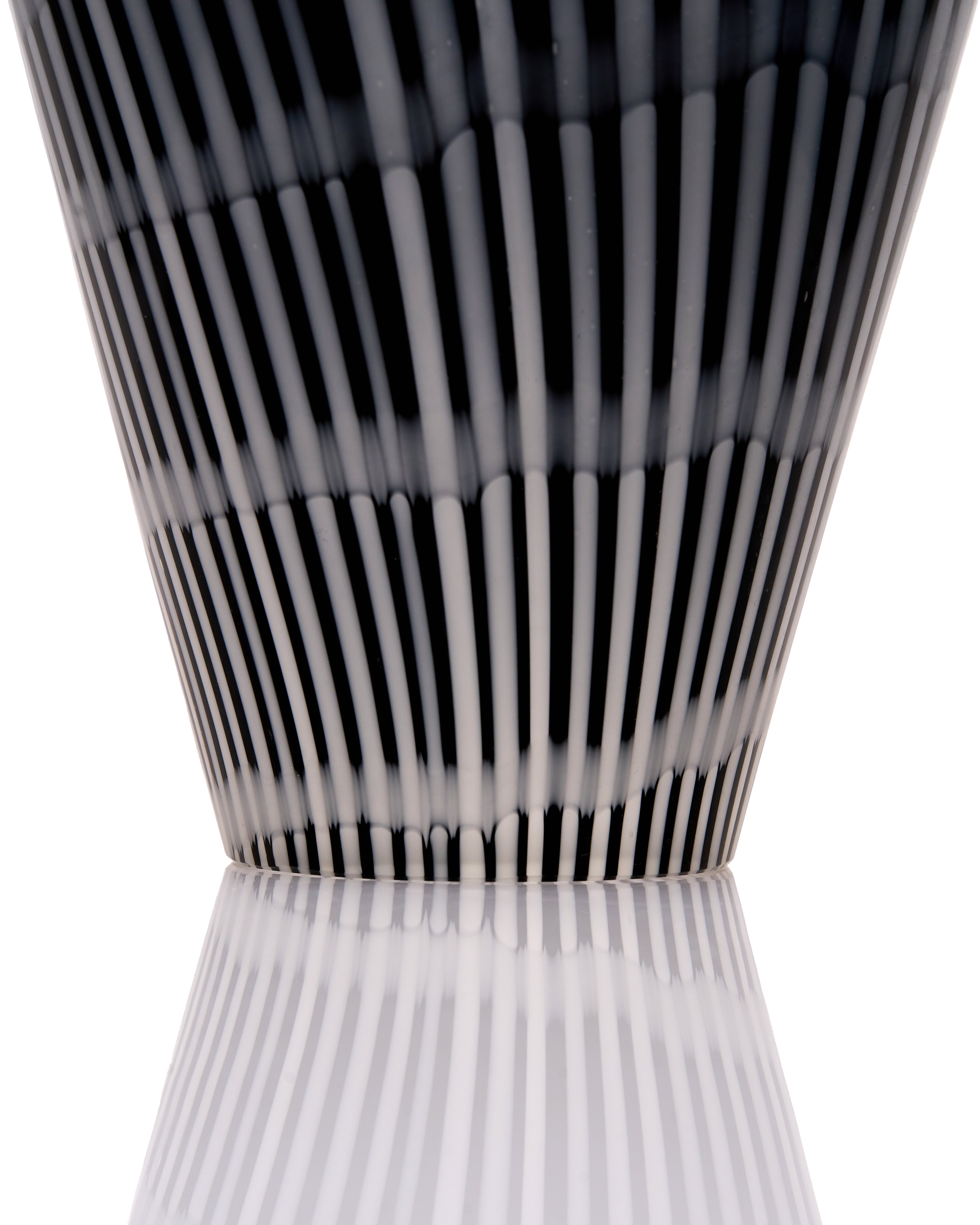 Eternal Bond Black Crsytal Glass Decor