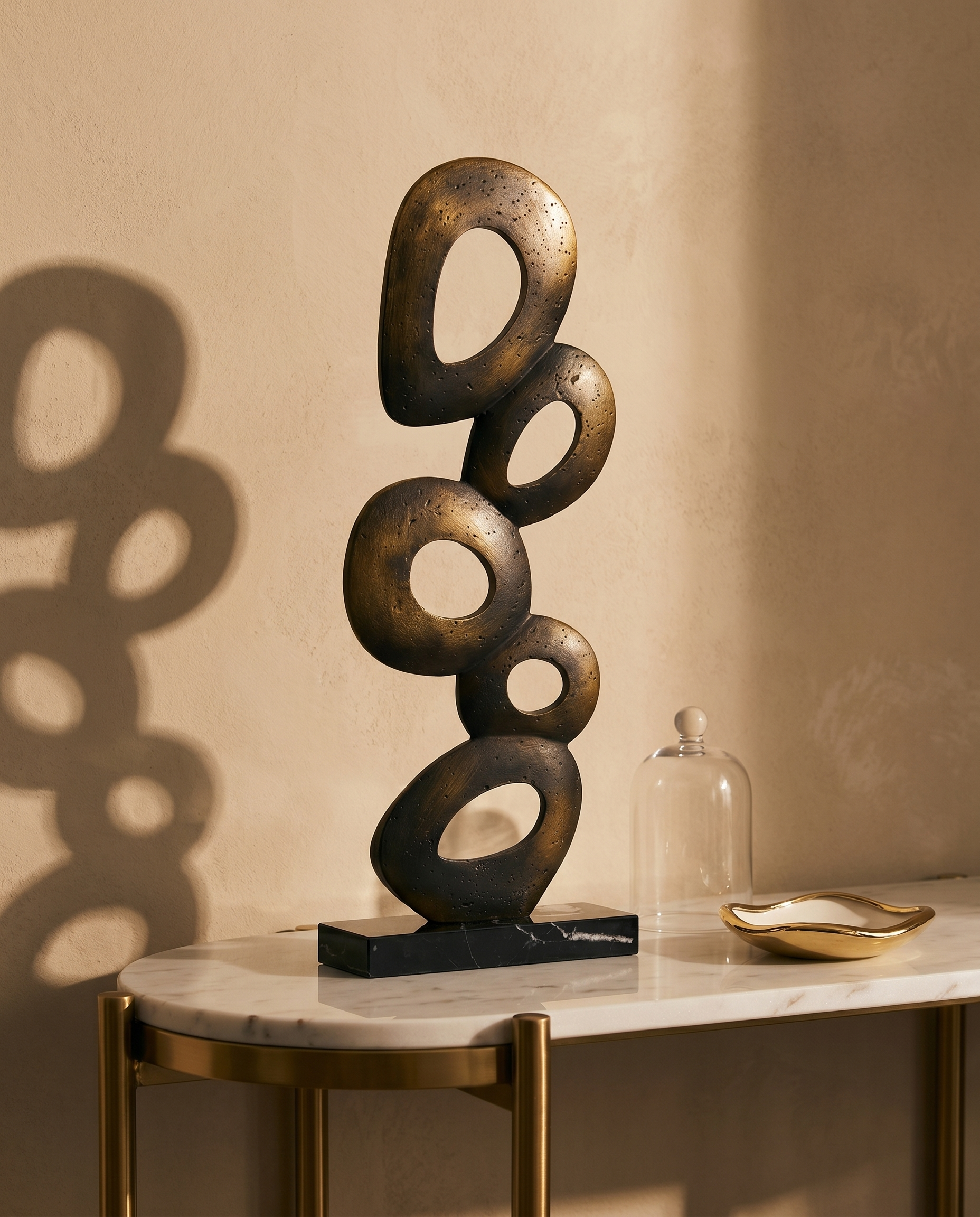 Nuvia Antique Resin Decor - Marble Base