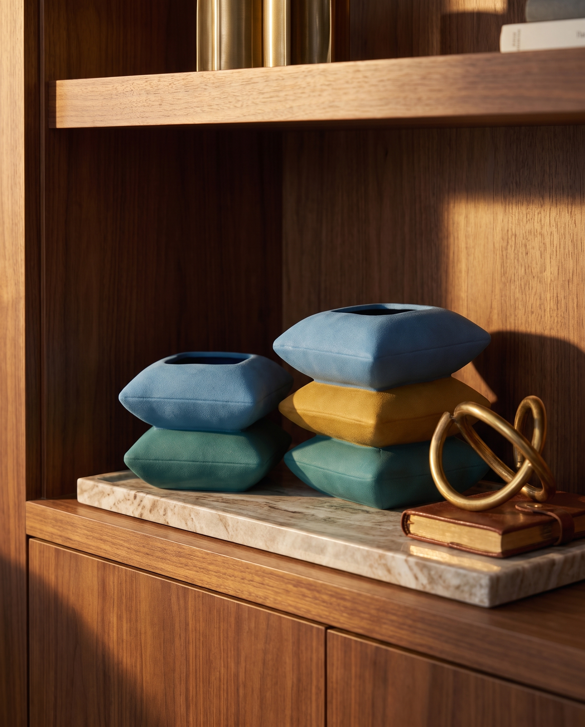 Ceramic Pillow Deck Vase Set