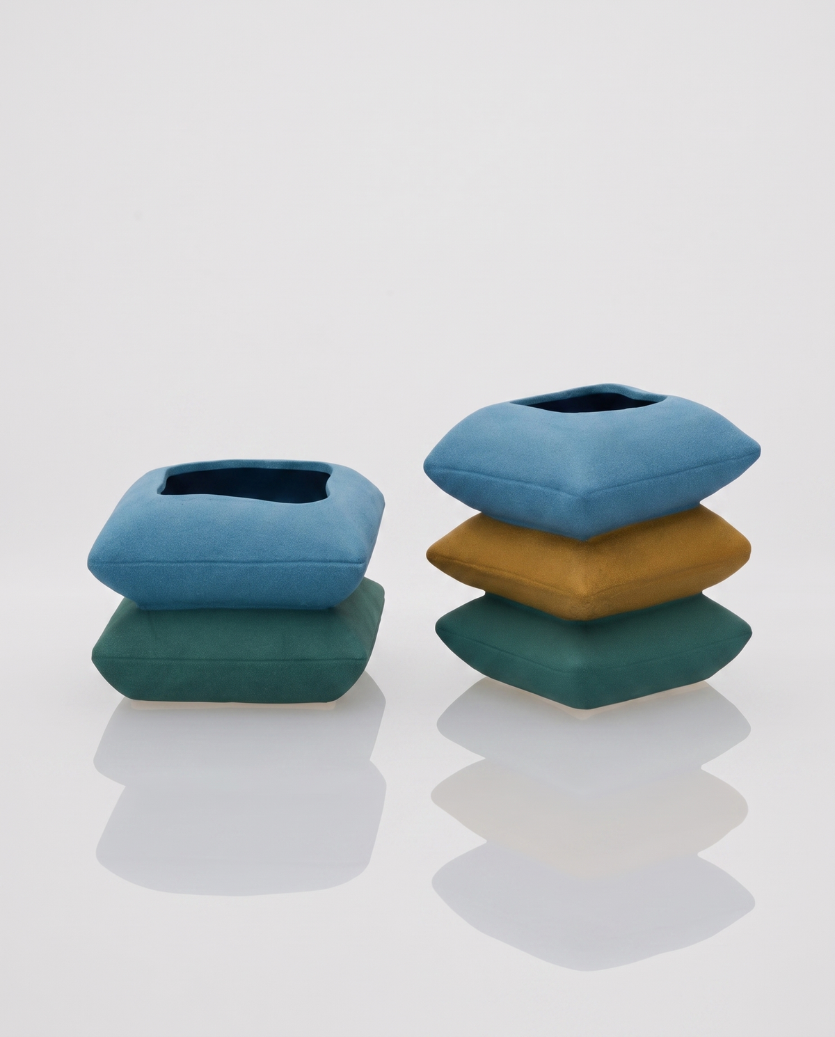 Ceramic Pillow Deck Vase Set