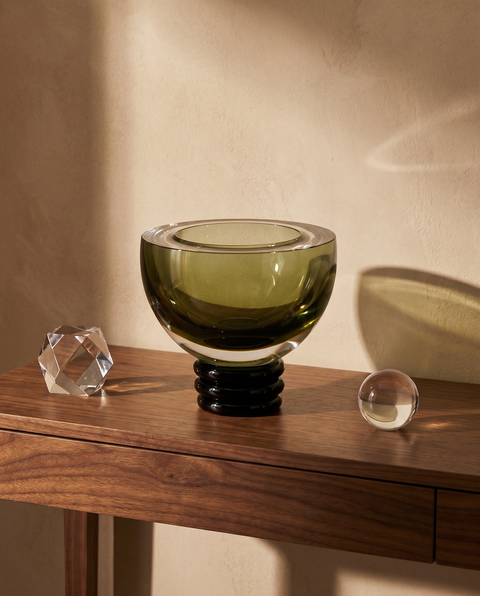 Contra Olive Green Round Vase Decor
