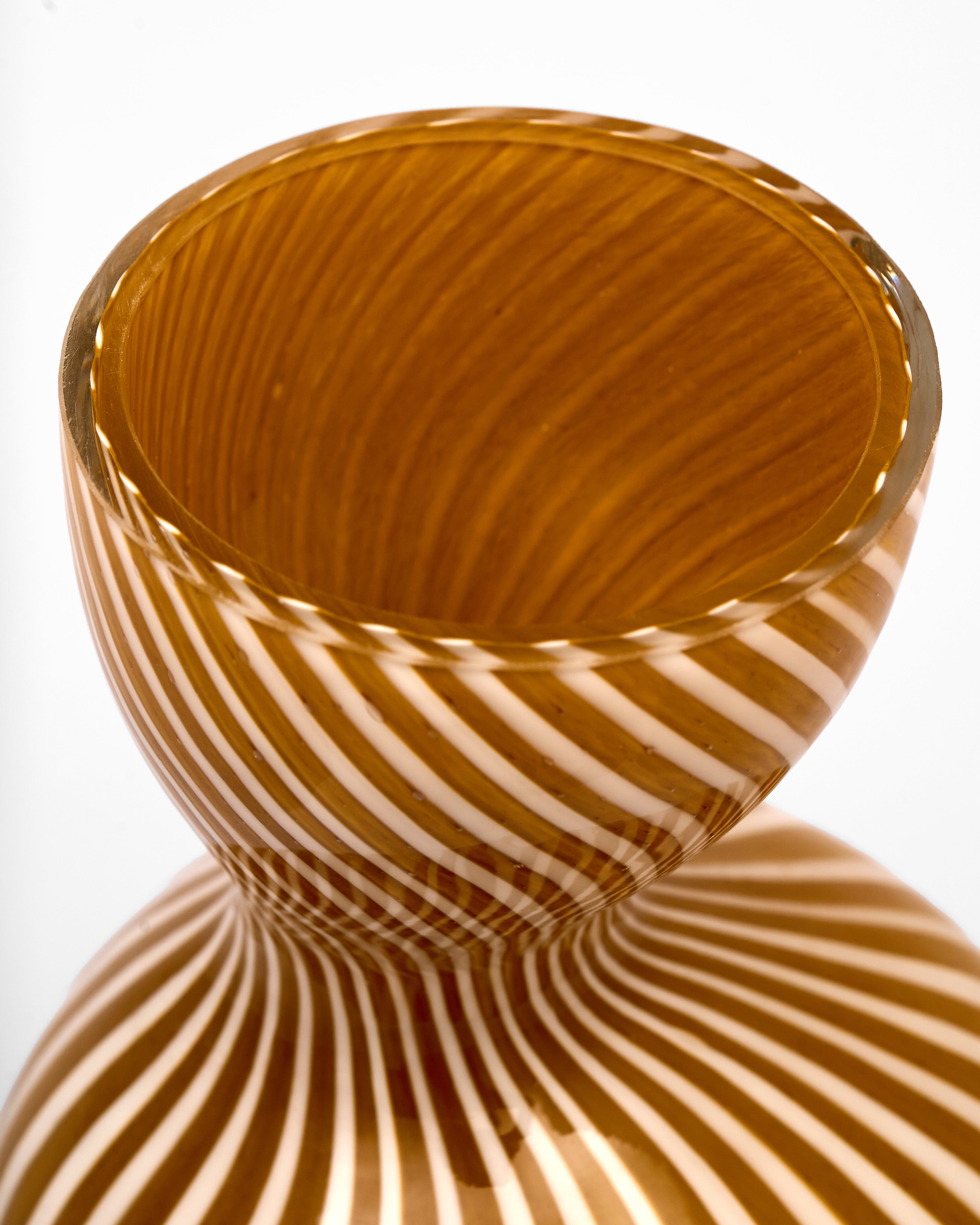 Contour Pirate Gold Murano Vase