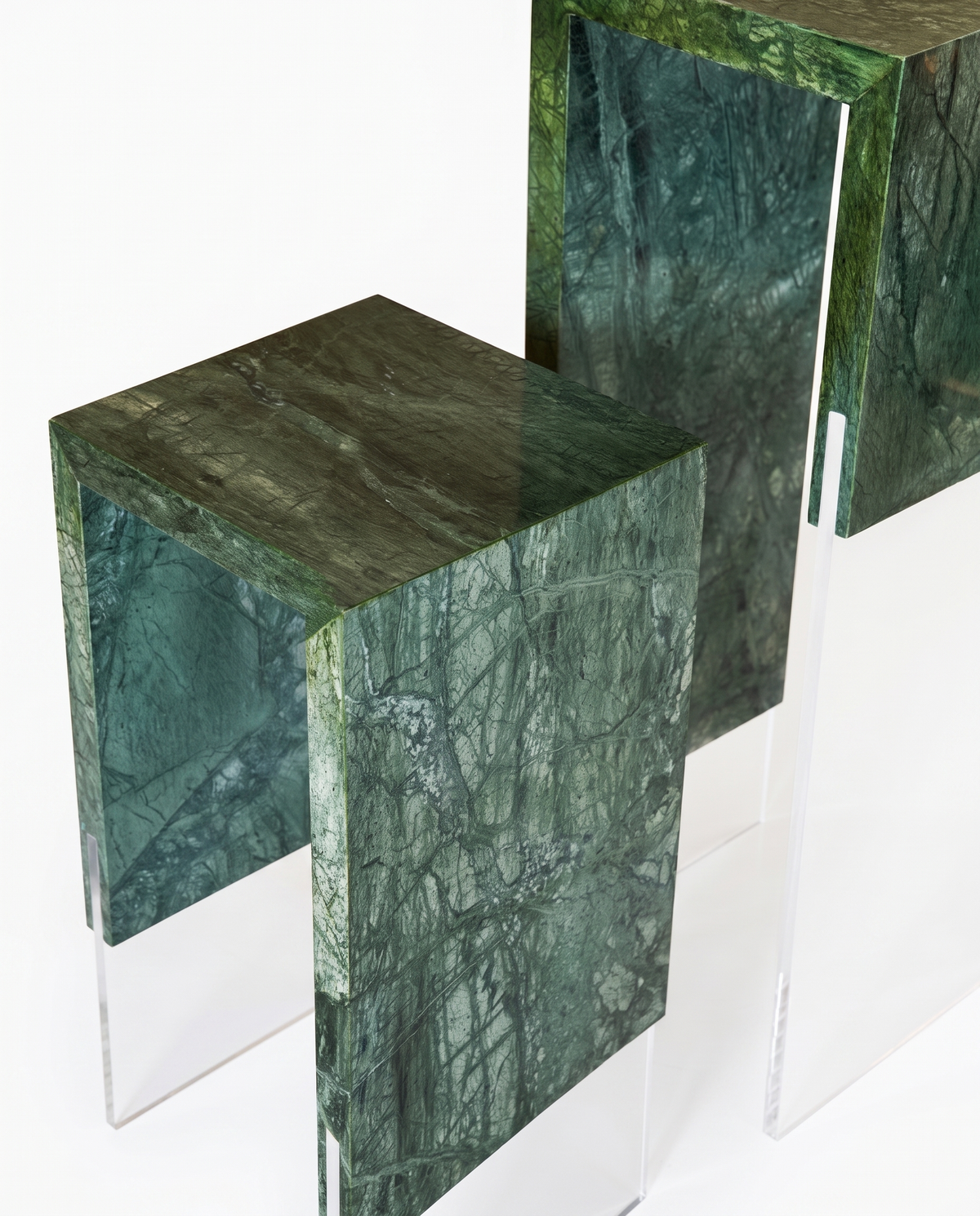 Petram Air Pedestal - Rainforest Green
