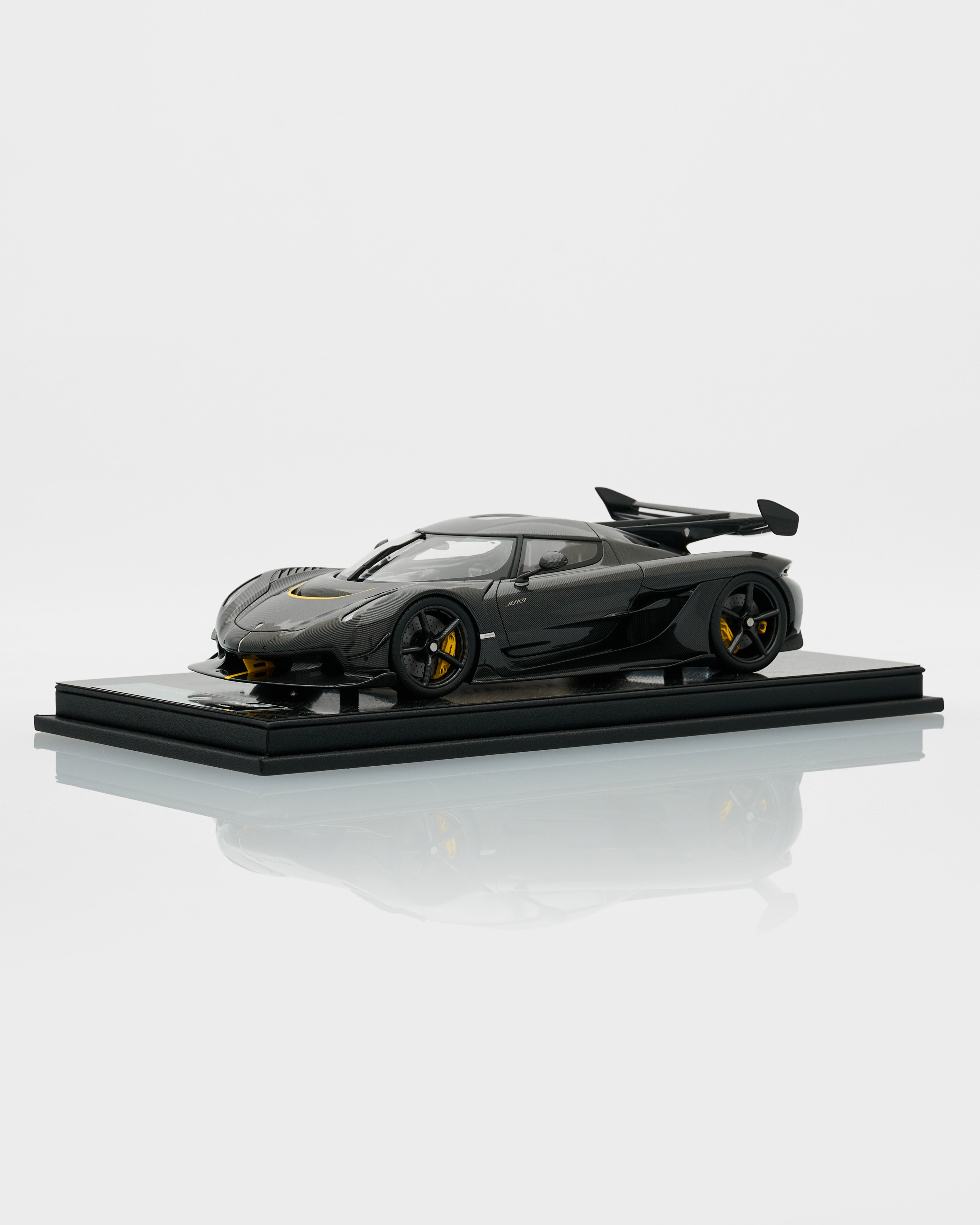 Koenigsegg Jesko 7510 1:18 scale model luxury collectible car in detailed red finish
