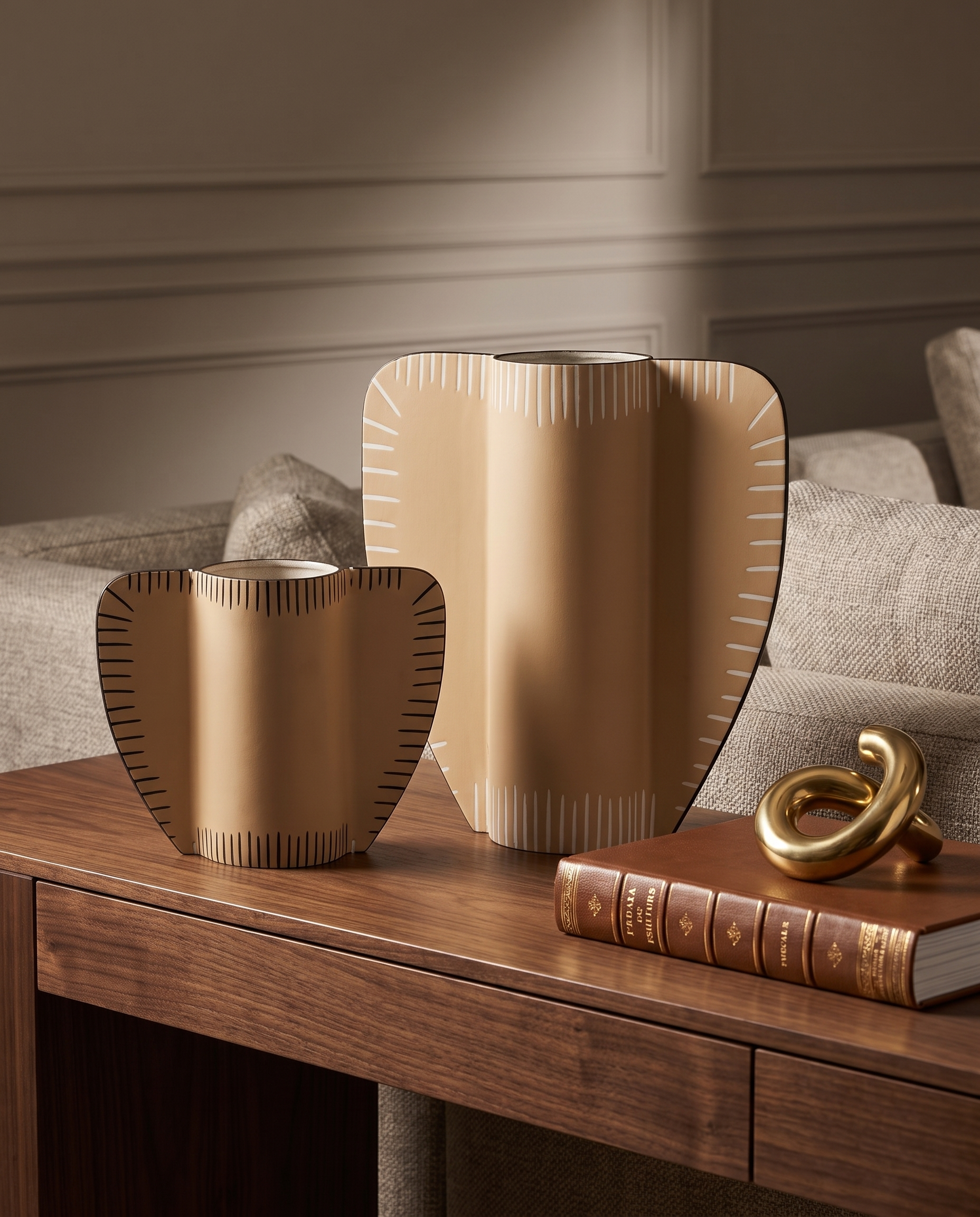 Leather Wing Vase Set - Ivory