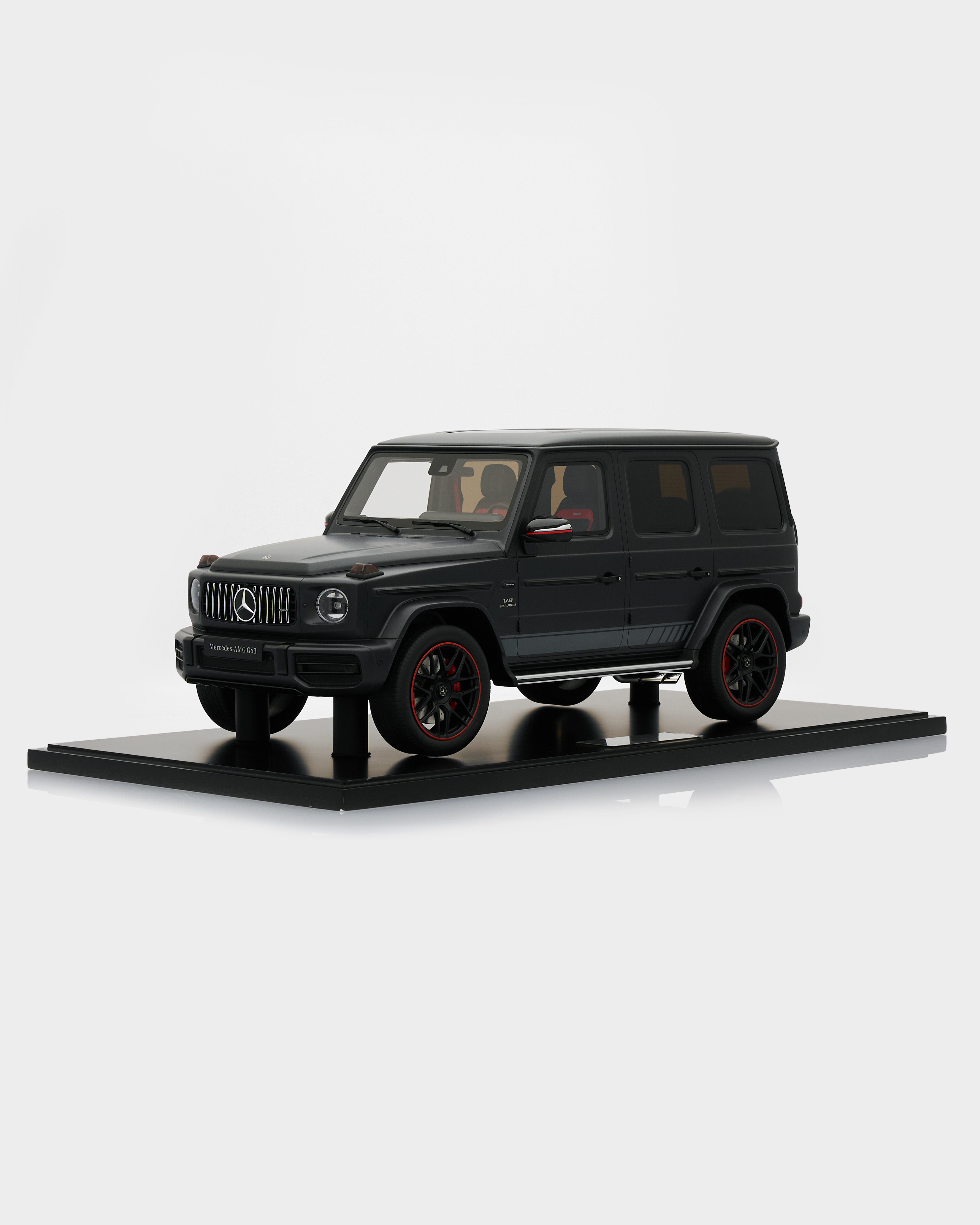 Mercedes AMG G63 2018 Edition 1 Matte Black 1:8 scale model luxury collectible car with detailed exterior