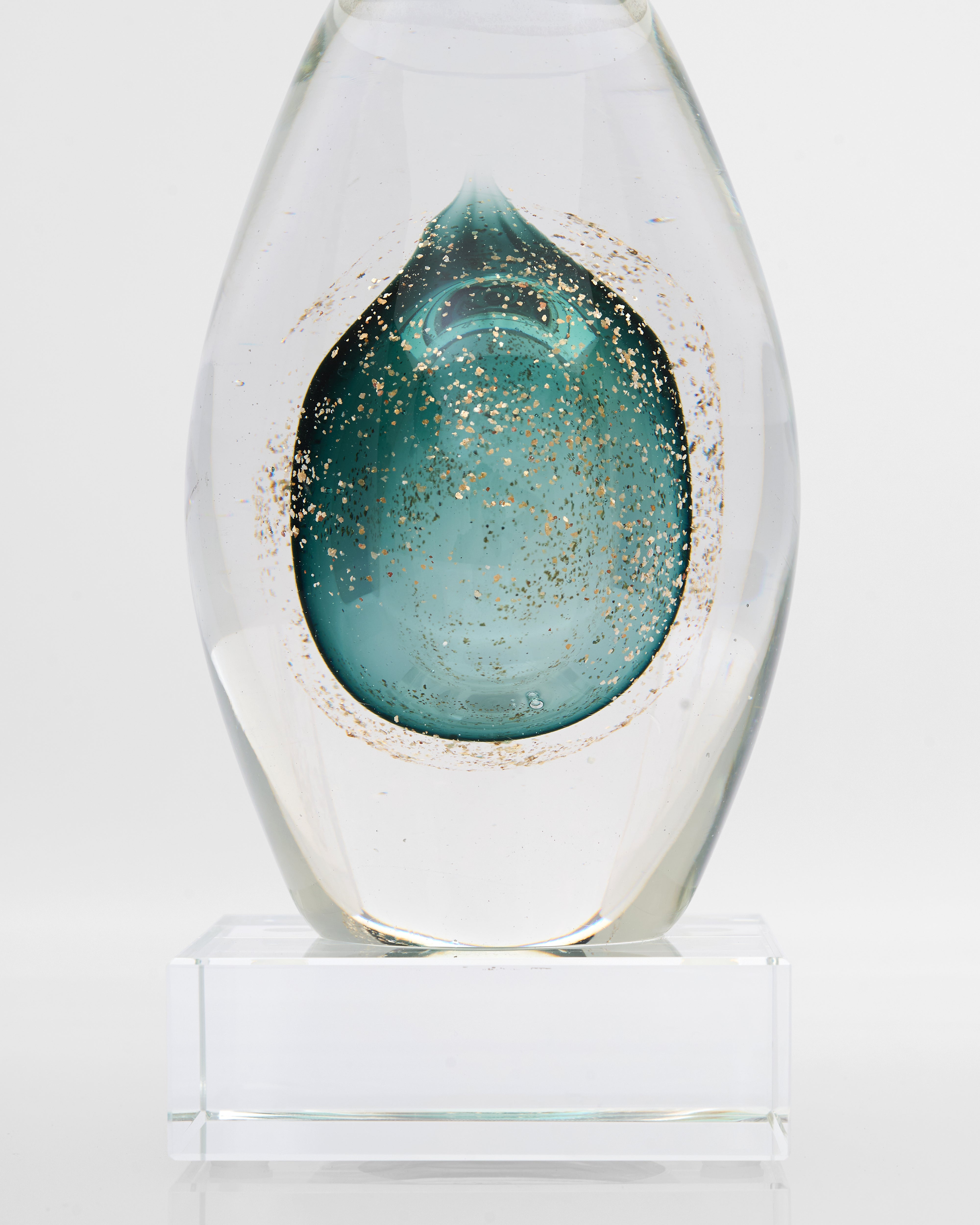 Detailed view of Oriona Drop Glass Decor highlighting refined teardrop features and luxurious finish