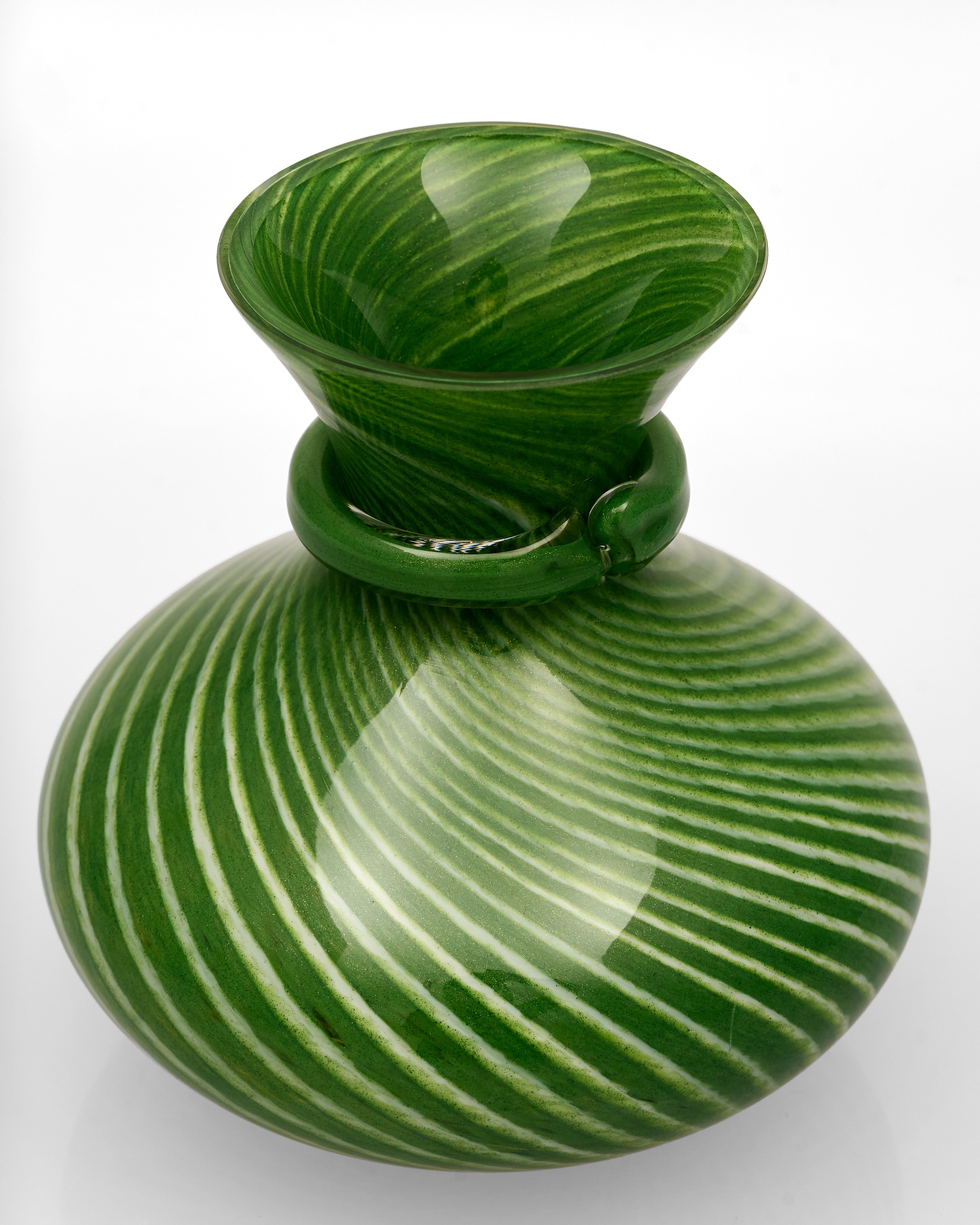 Linea Palm Green Murano Vase