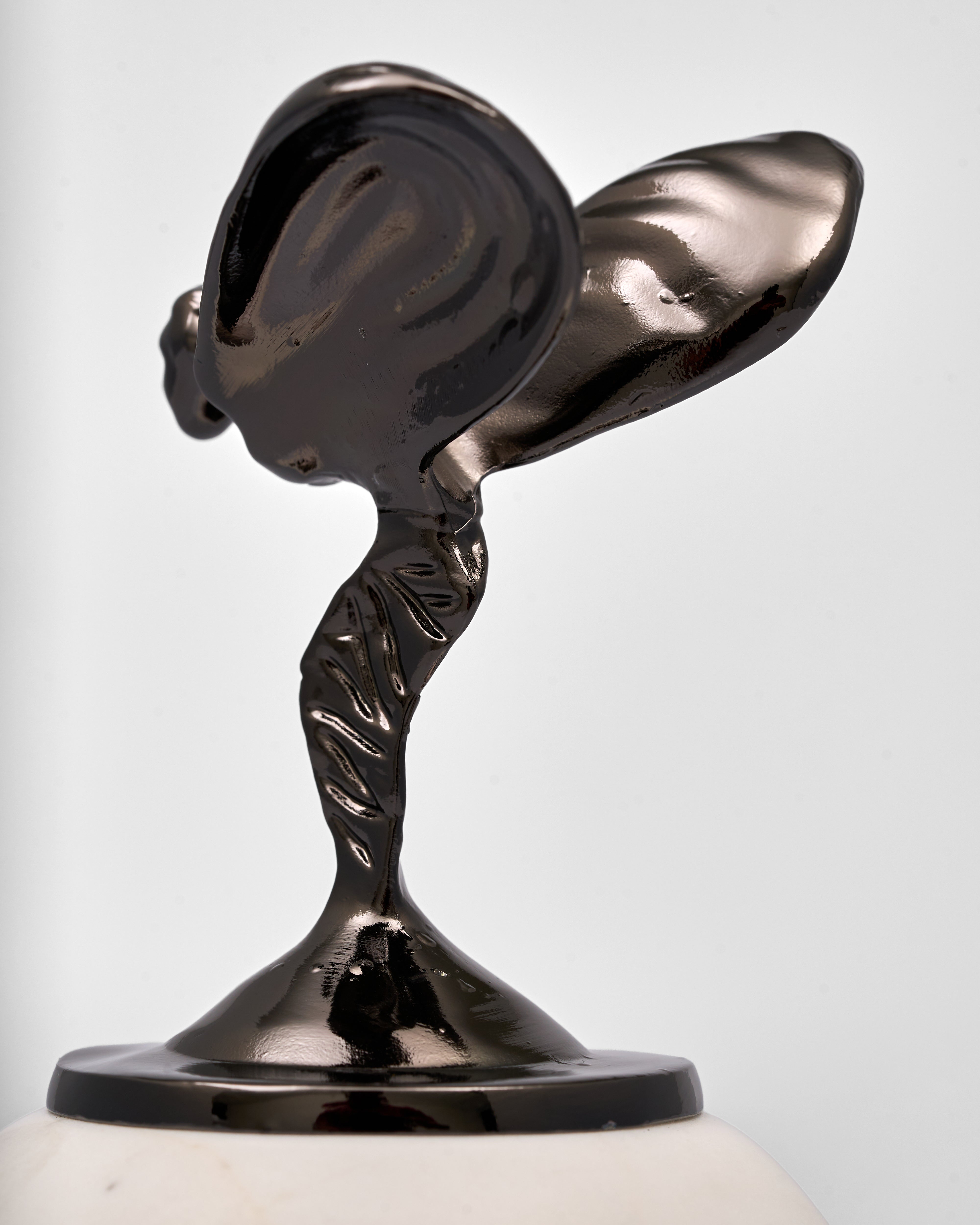 The Royal Insignia Decor Black