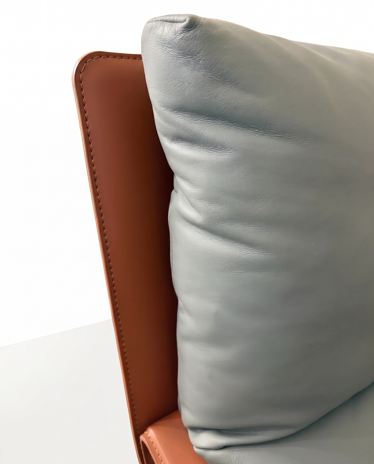 Siena Lounge Chair