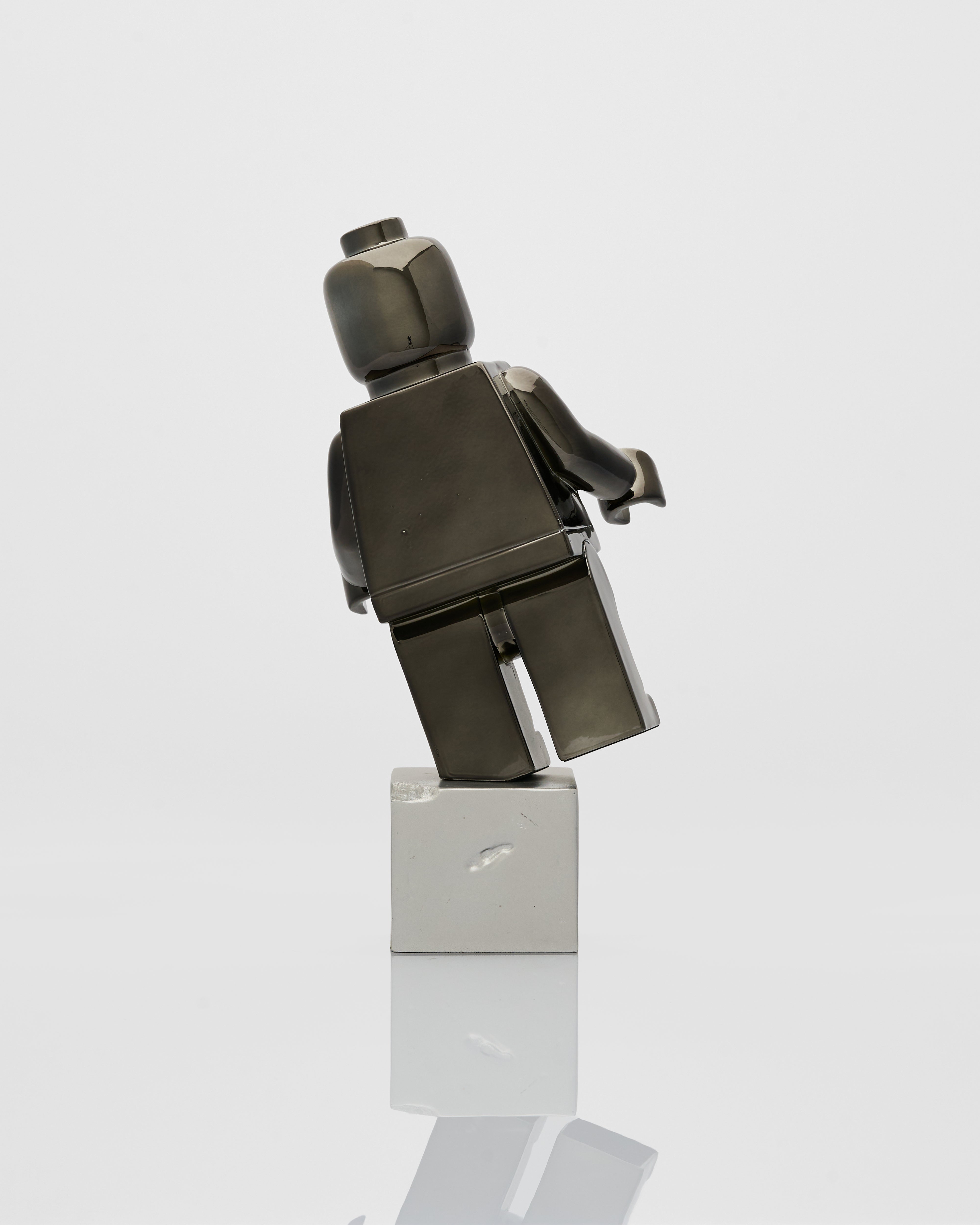 Detailed texture and finish of Slider Robo decor showcasing modern design and premium decorative quality