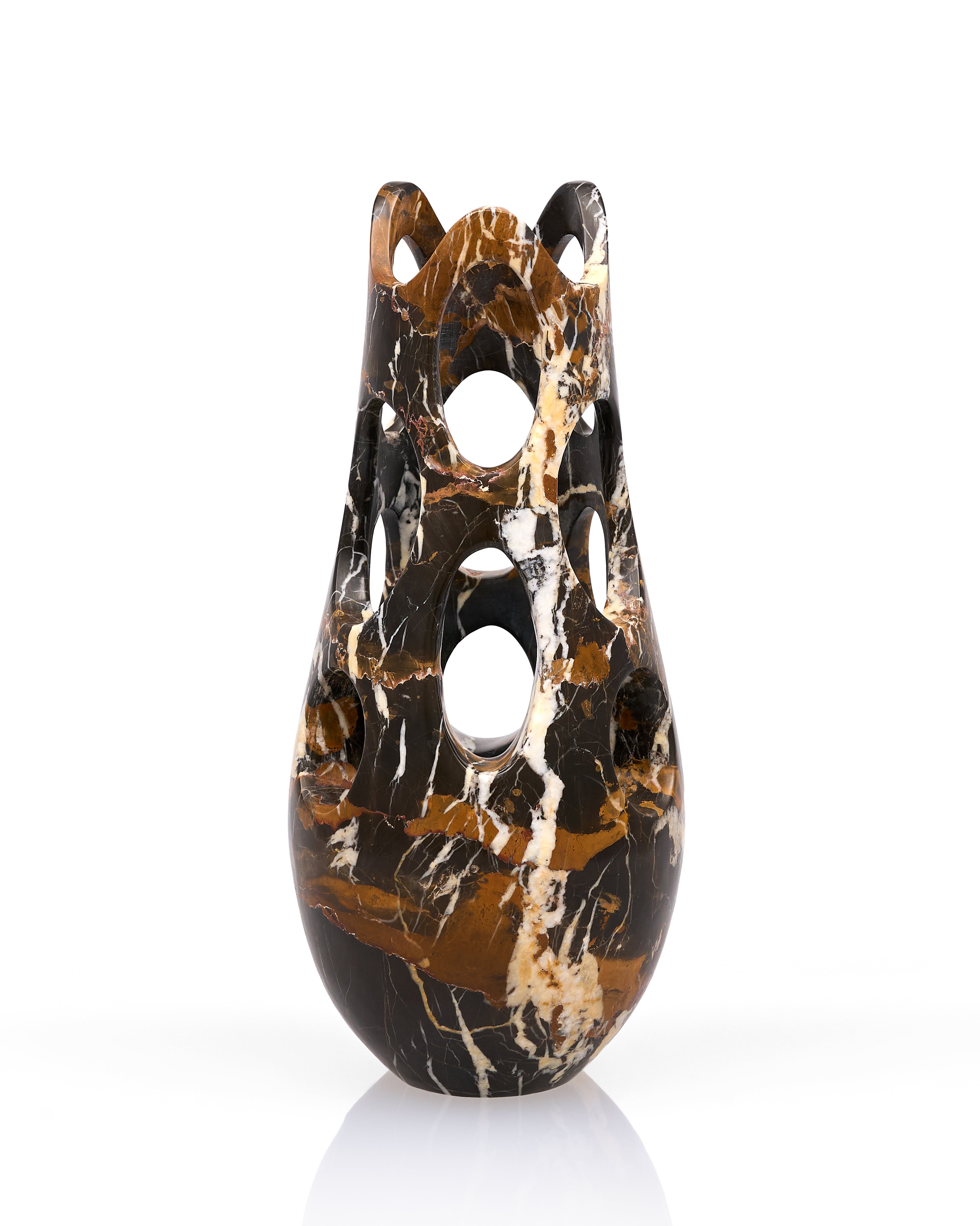 Walnut Crest Marble Decor