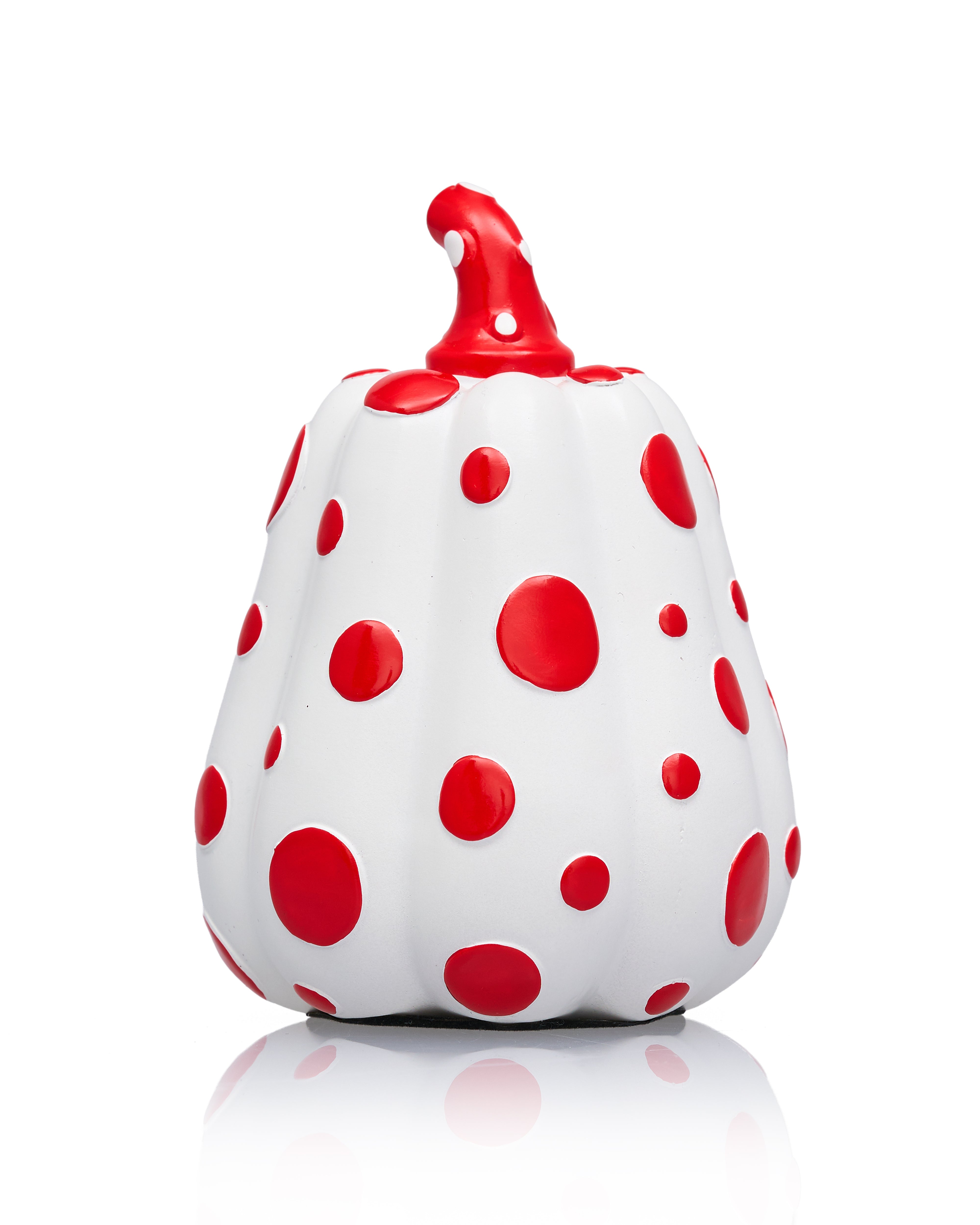 Blanco Dotted Decor