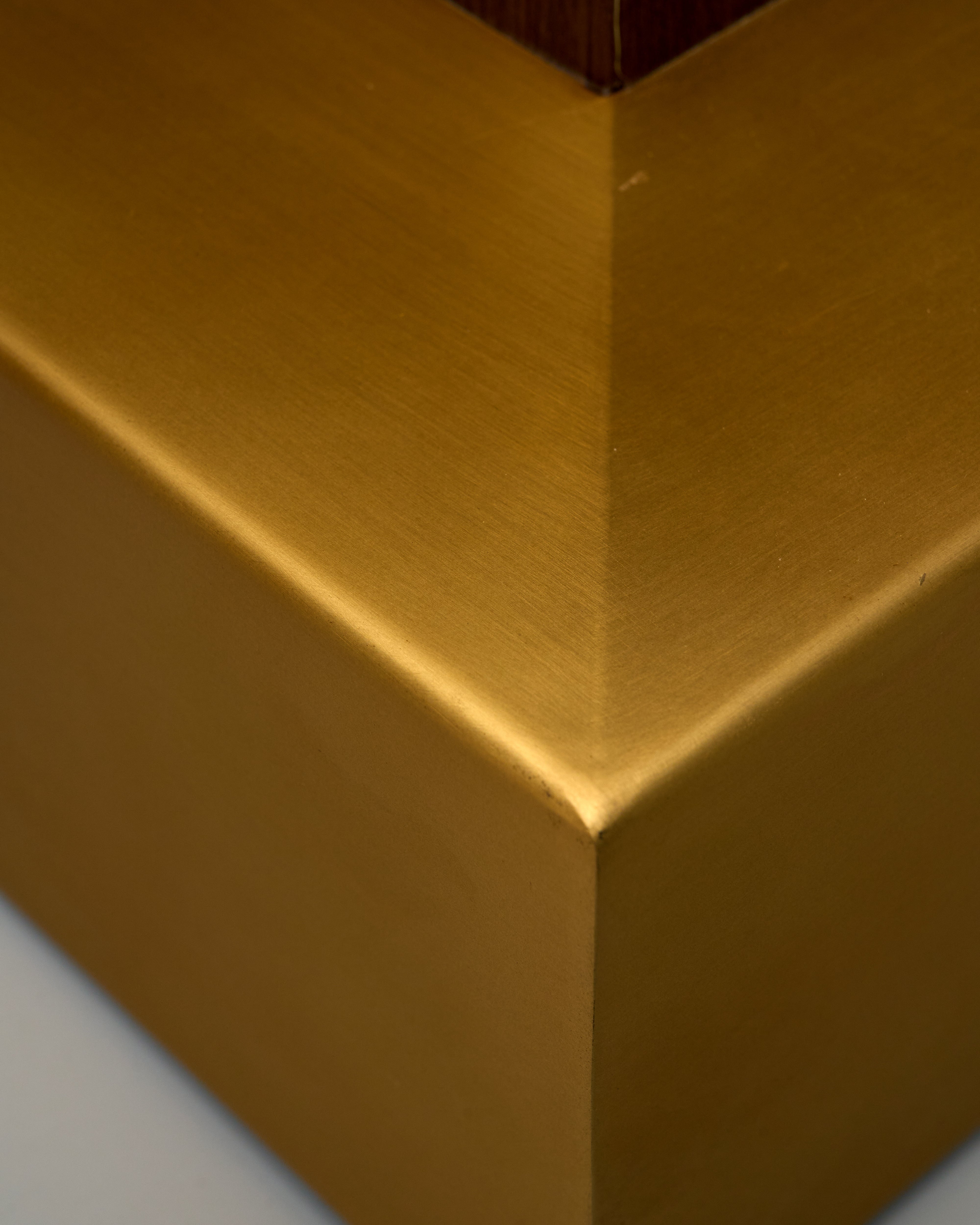 Arabic Calligraphic Aesthetic Stand