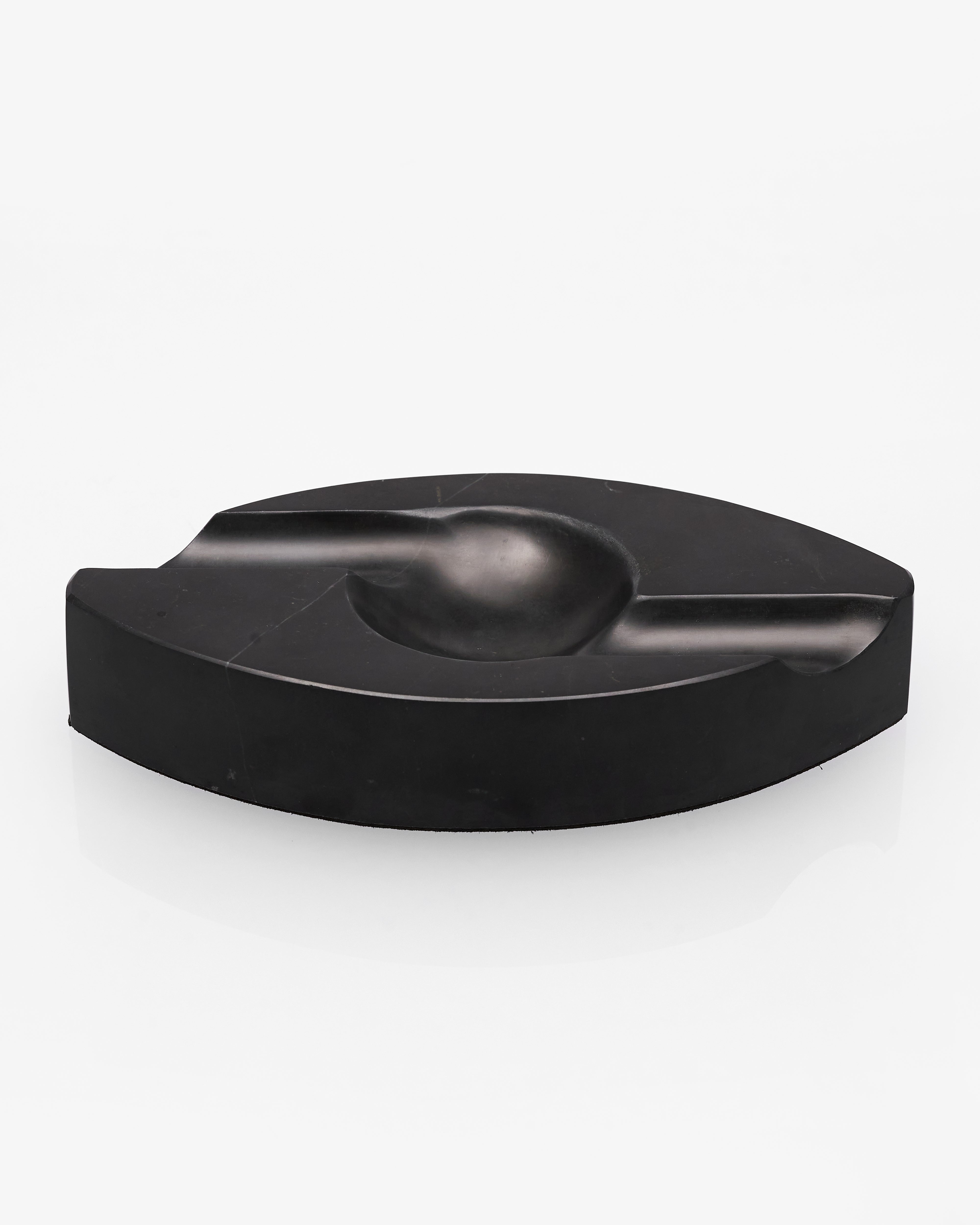Oak Oval Black Marble Ashtray