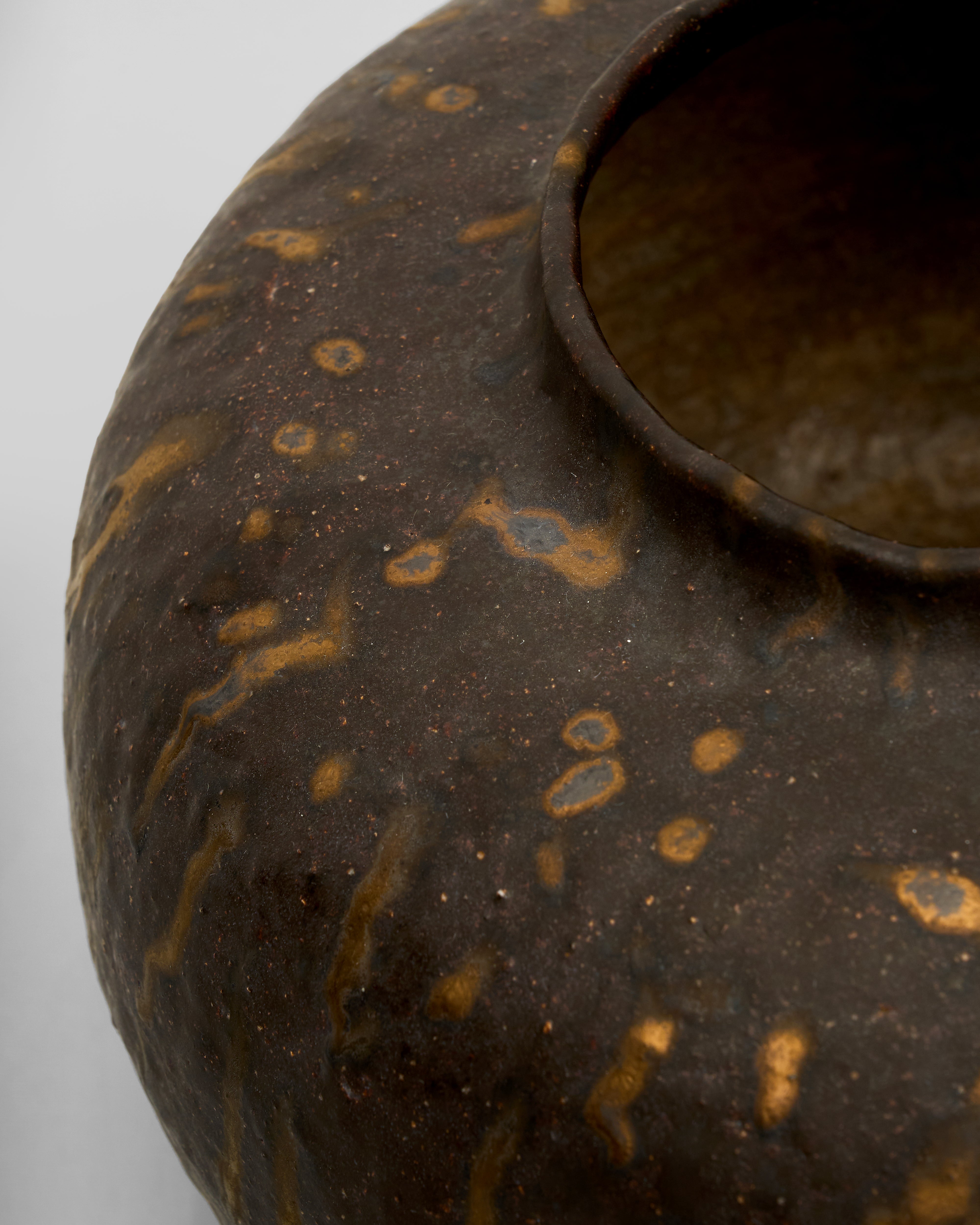 Clayo Clay Pot Round
