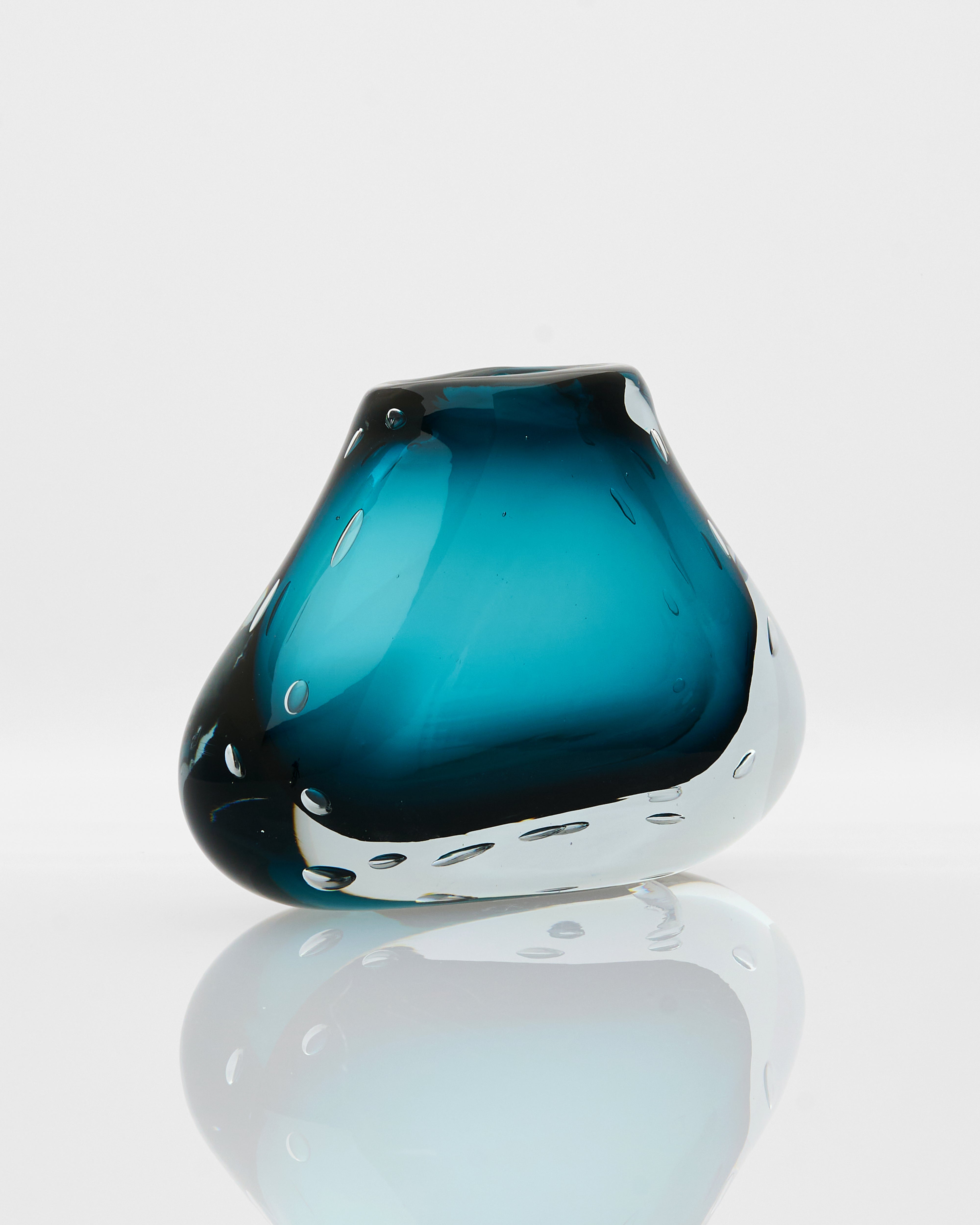 Elegant Freeform Vase Set - Navy Blue