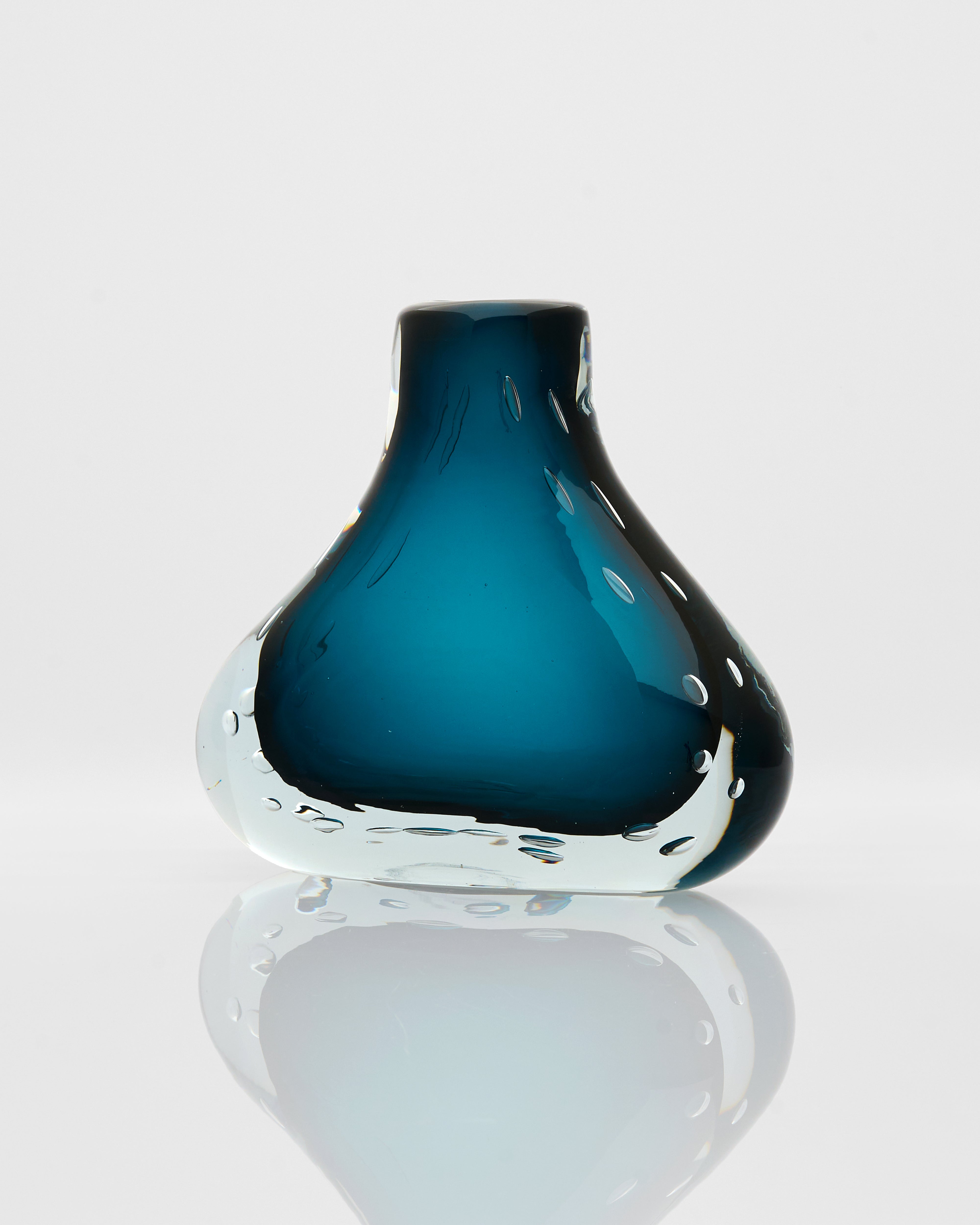 Elegant Freeform Vase Set - Navy Blue