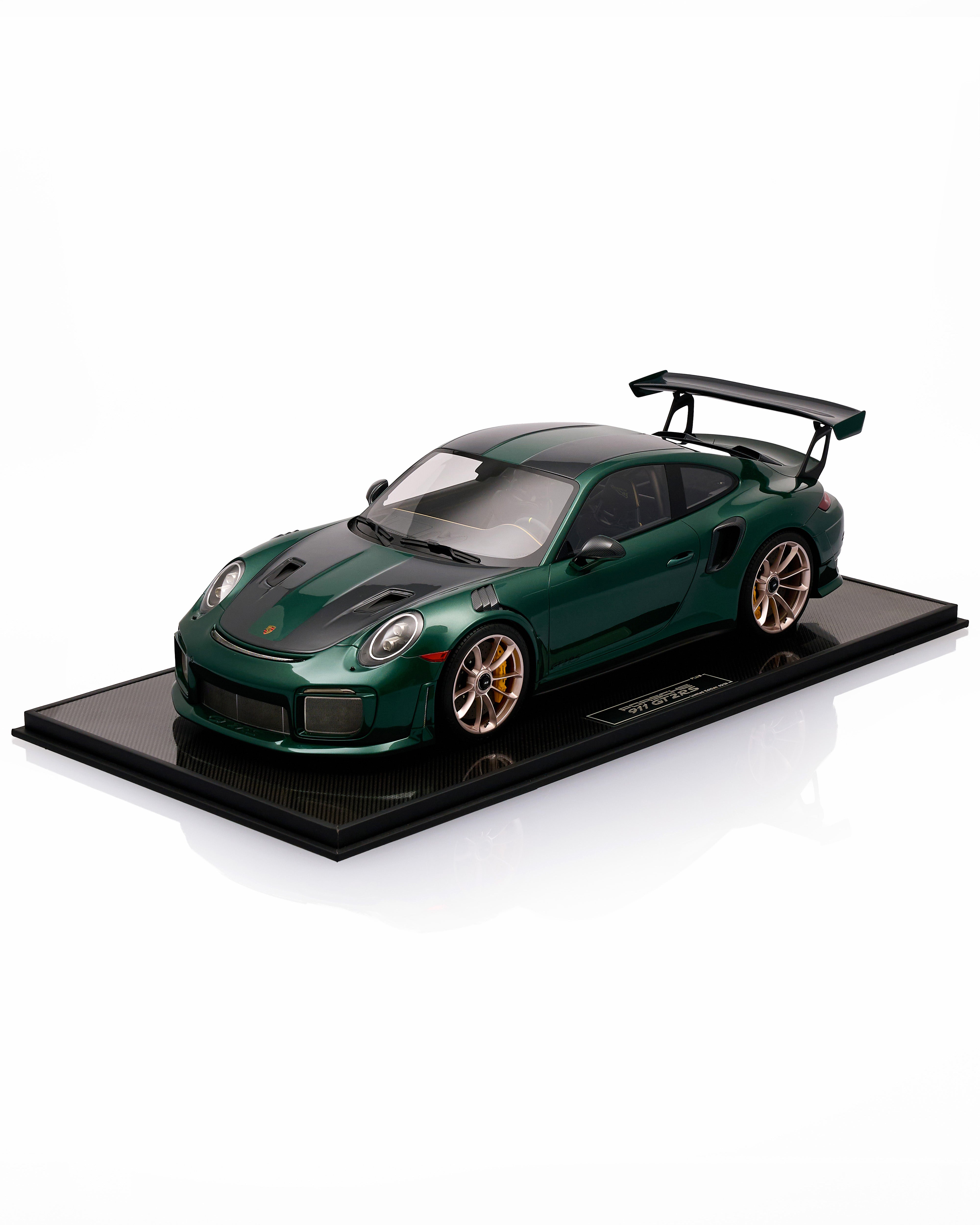 Porsche 911 GT2RS Irish Green - Limited Edition (03/20)