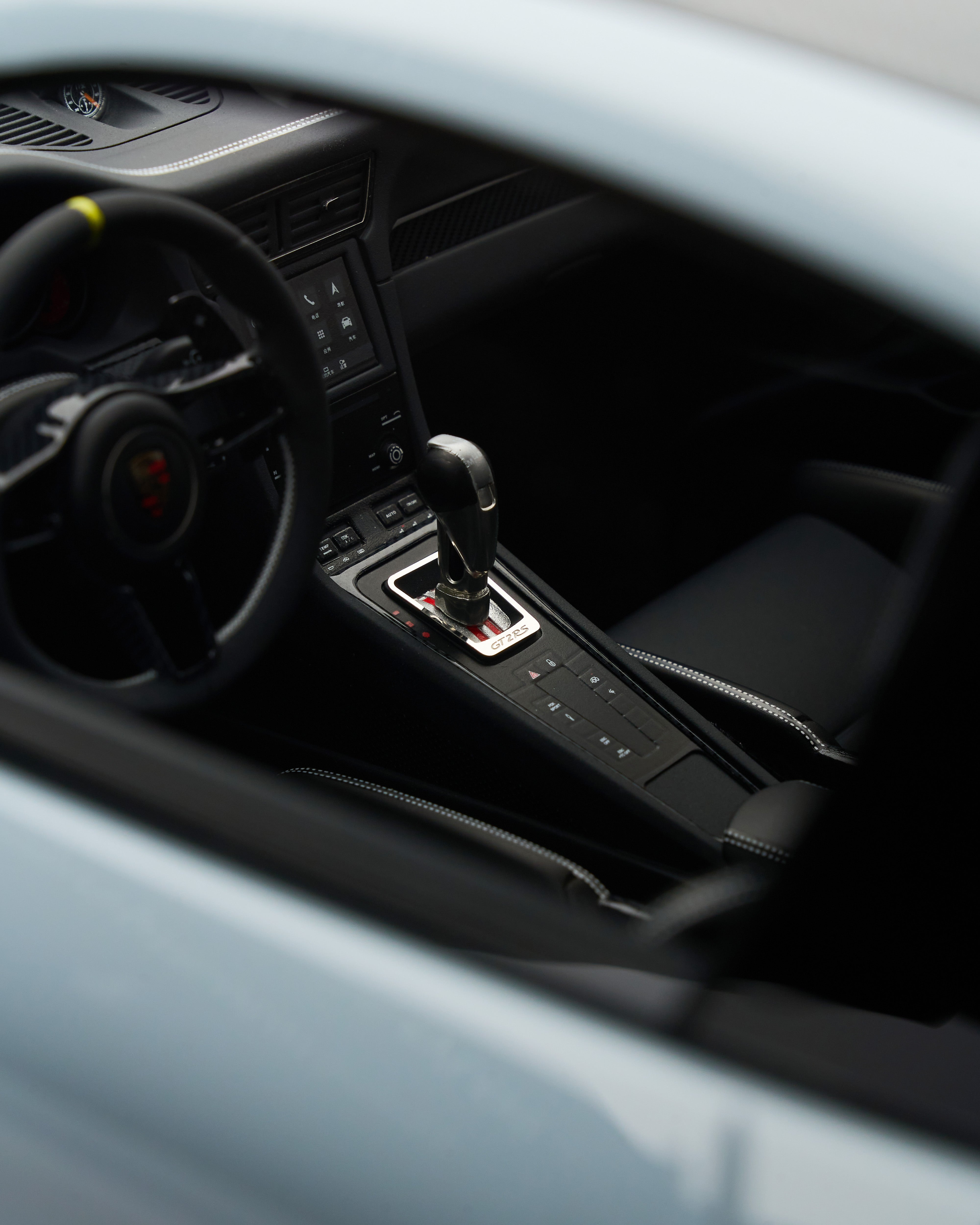 Porsche 911 GT2RS Chalk Gray Limited Edition (18/20) 1:8 Scale Model
