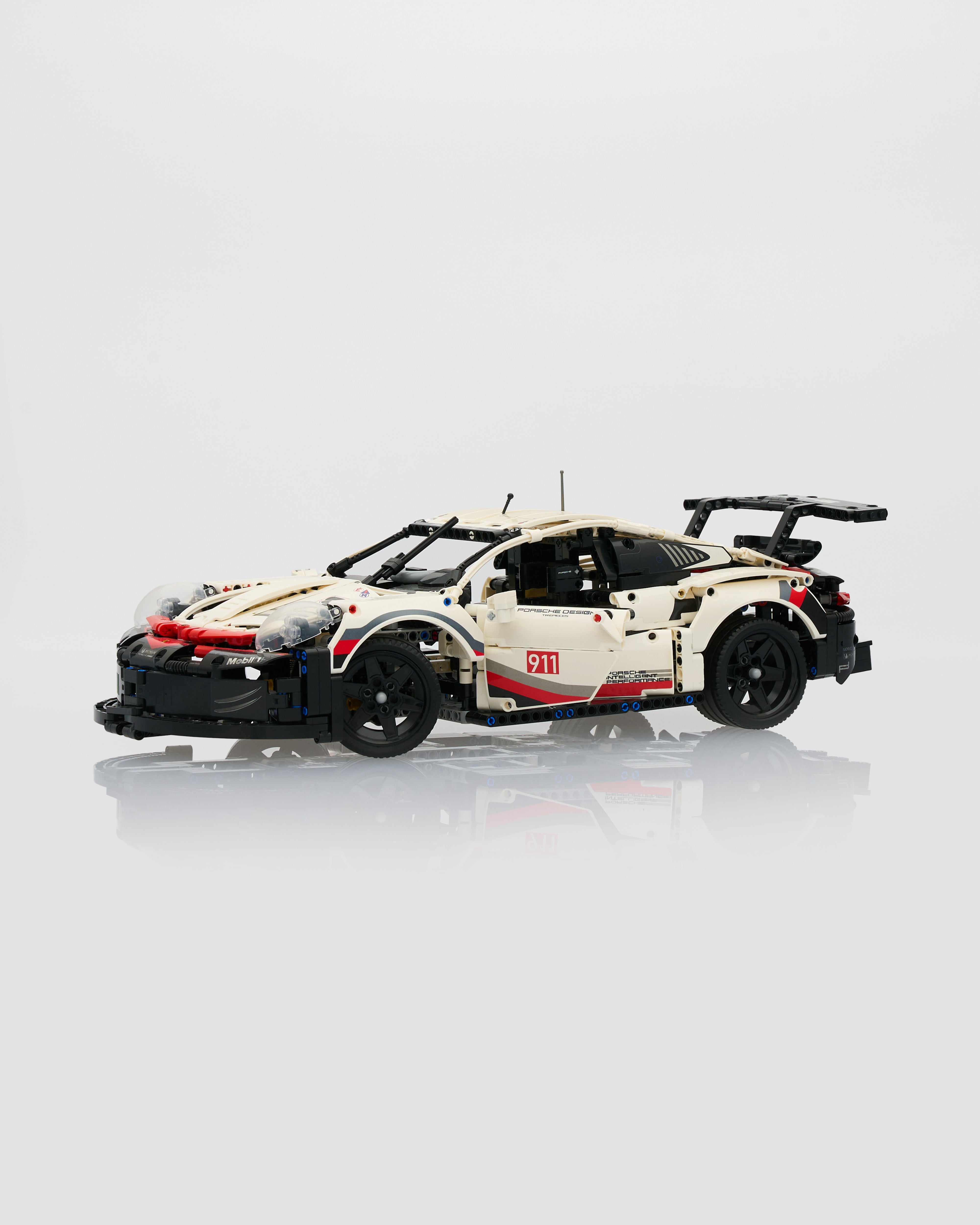 Porsche 911 RSR - Lego Version