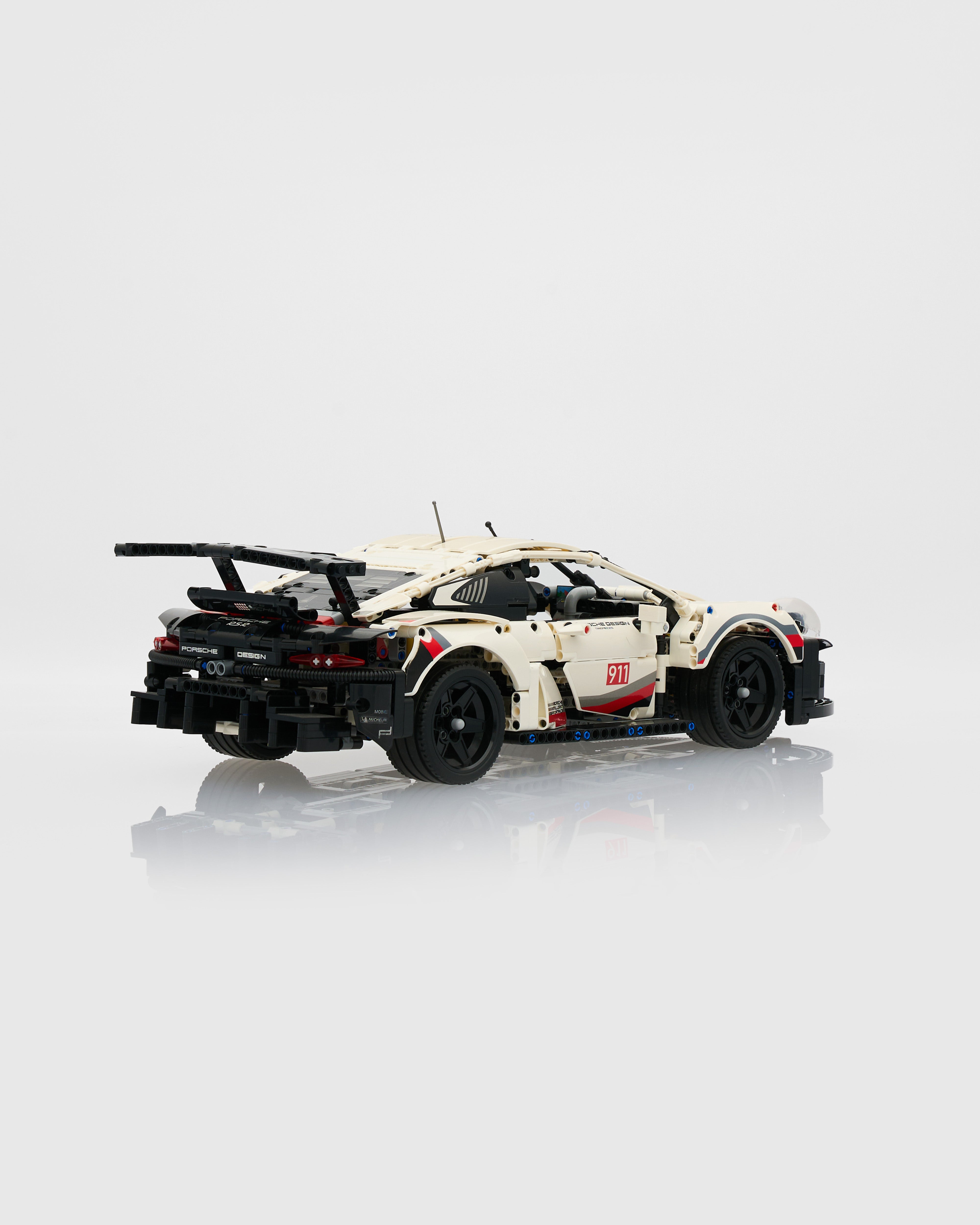 Porsche 911 RSR - Lego Version