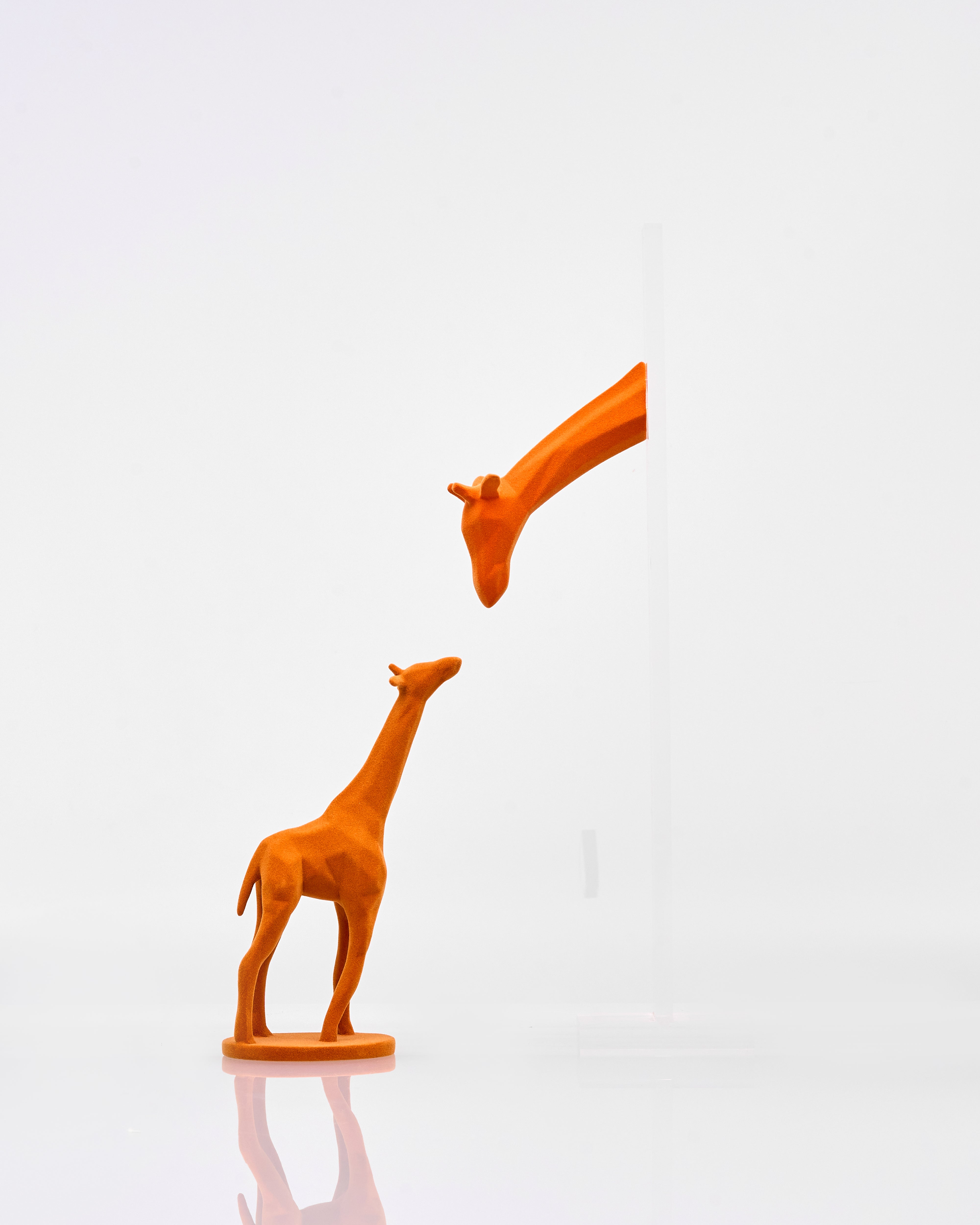 orange giraffe split decor