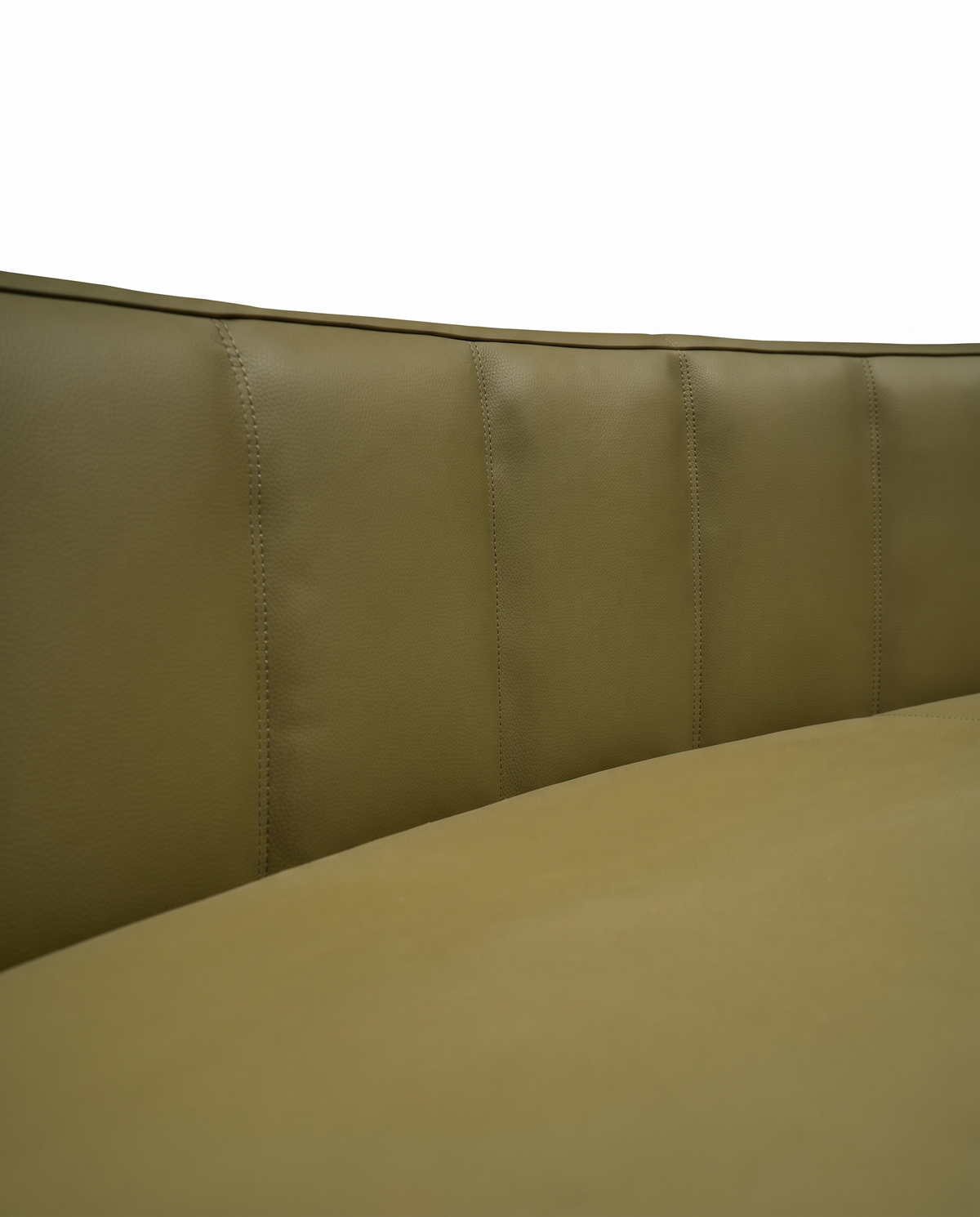 Kuren Bold Curved Sofa