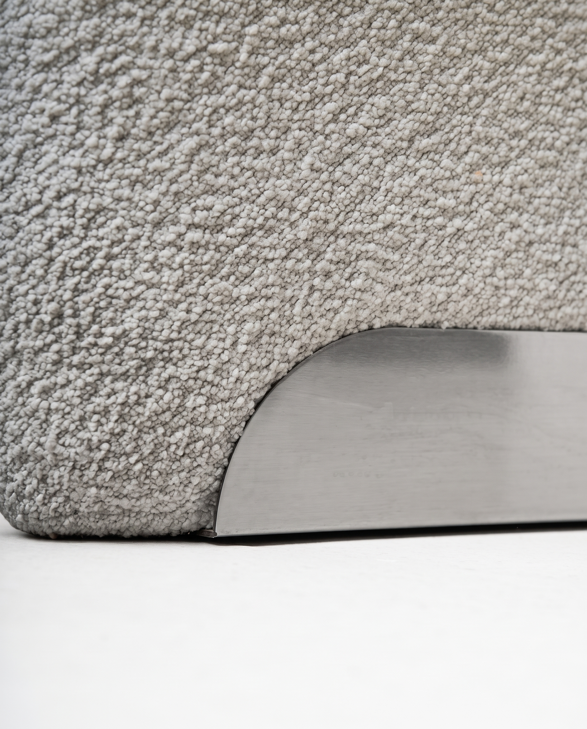 Nimbus Modern Contour Chair