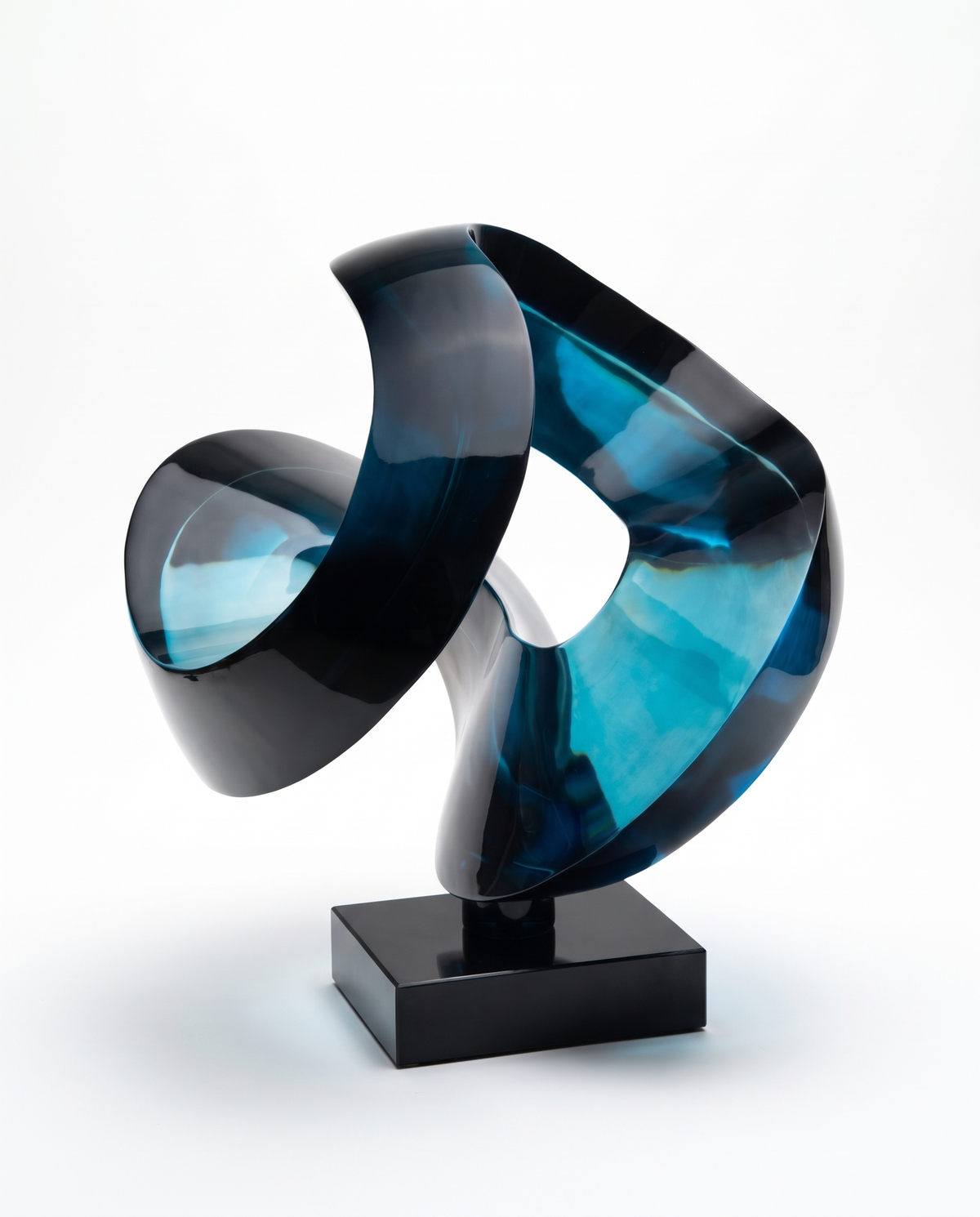 Vero Swing Blue Sculpture