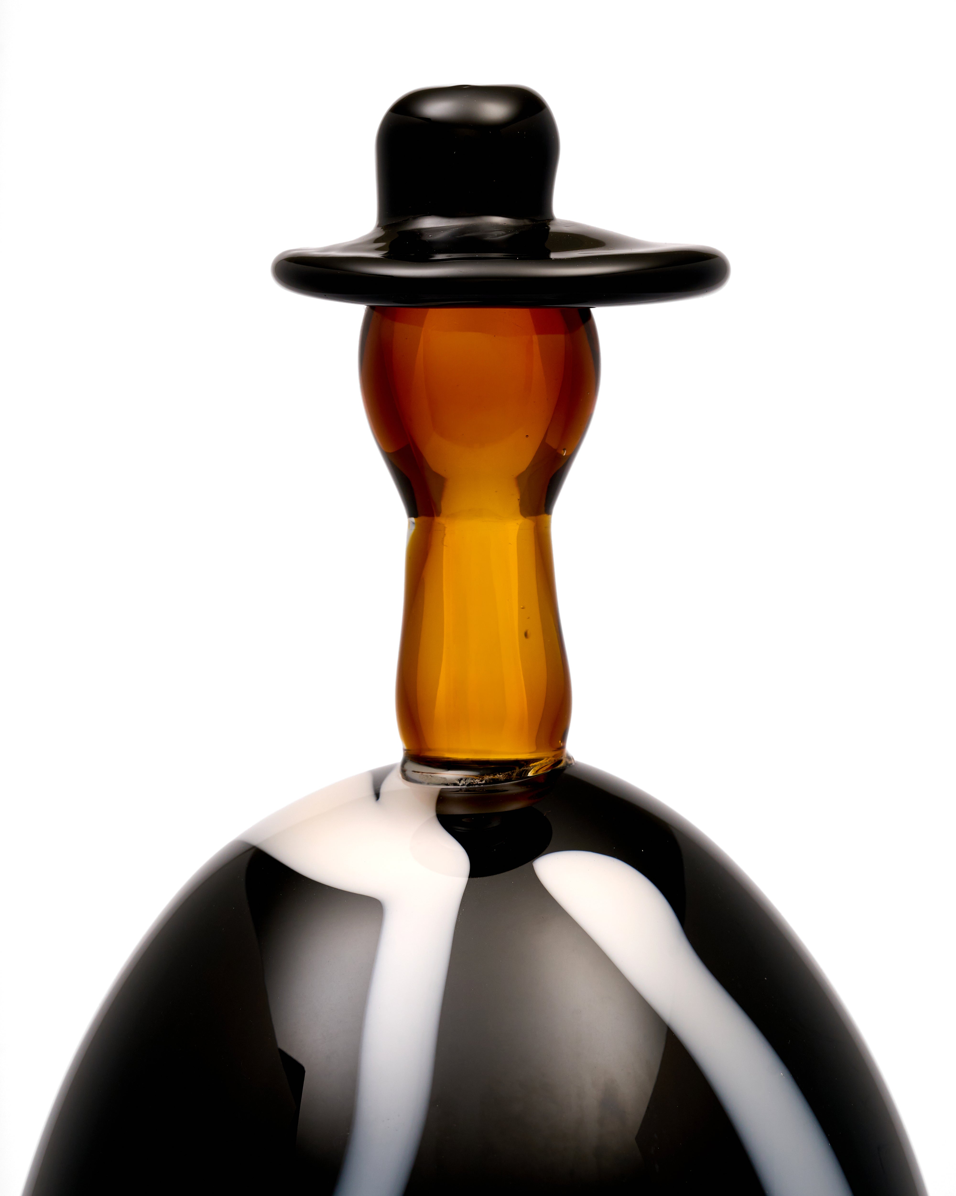 Eternal Bond Black Crsytal Glass Decor