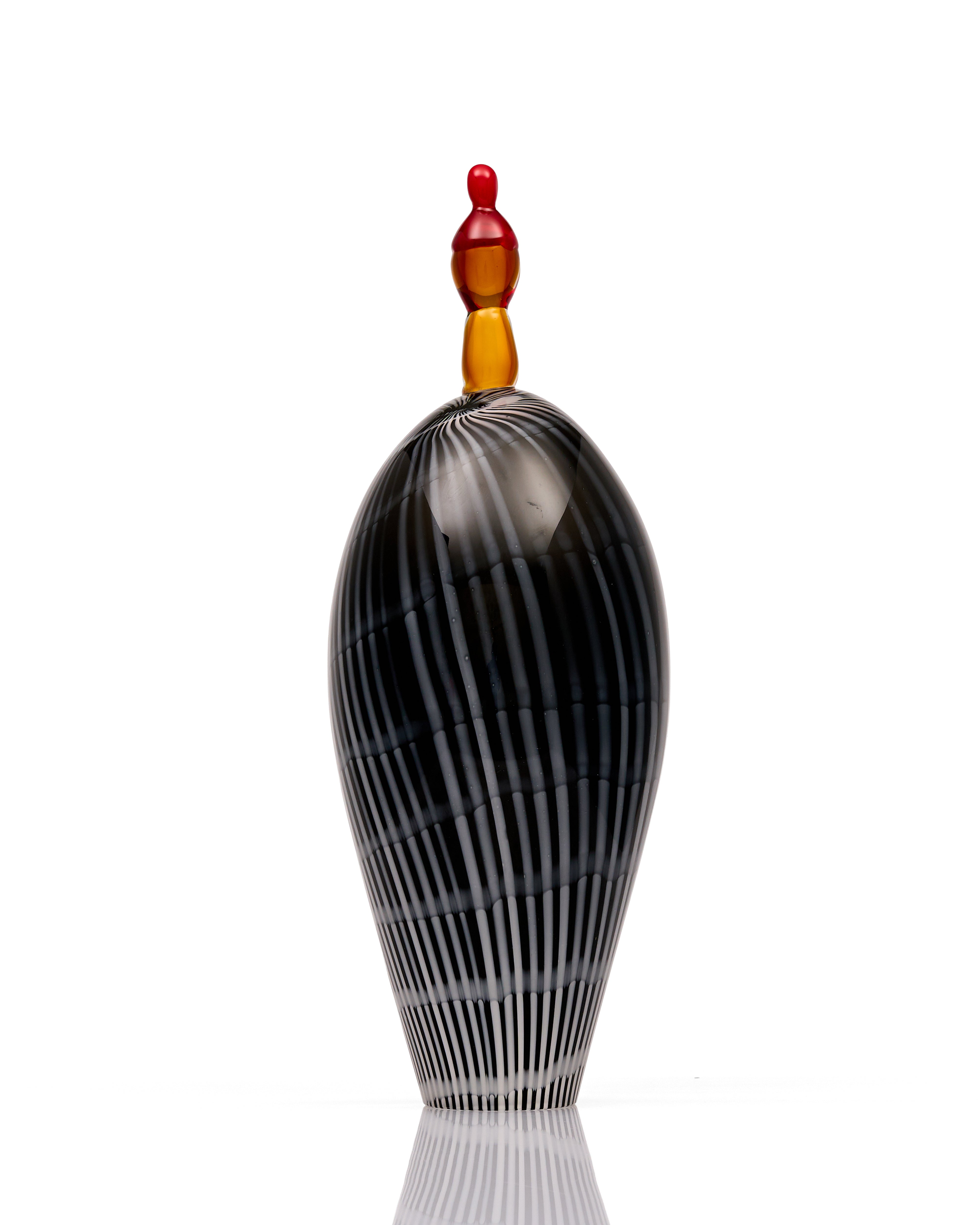 Eternal Bond Black Crsytal Glass Decor