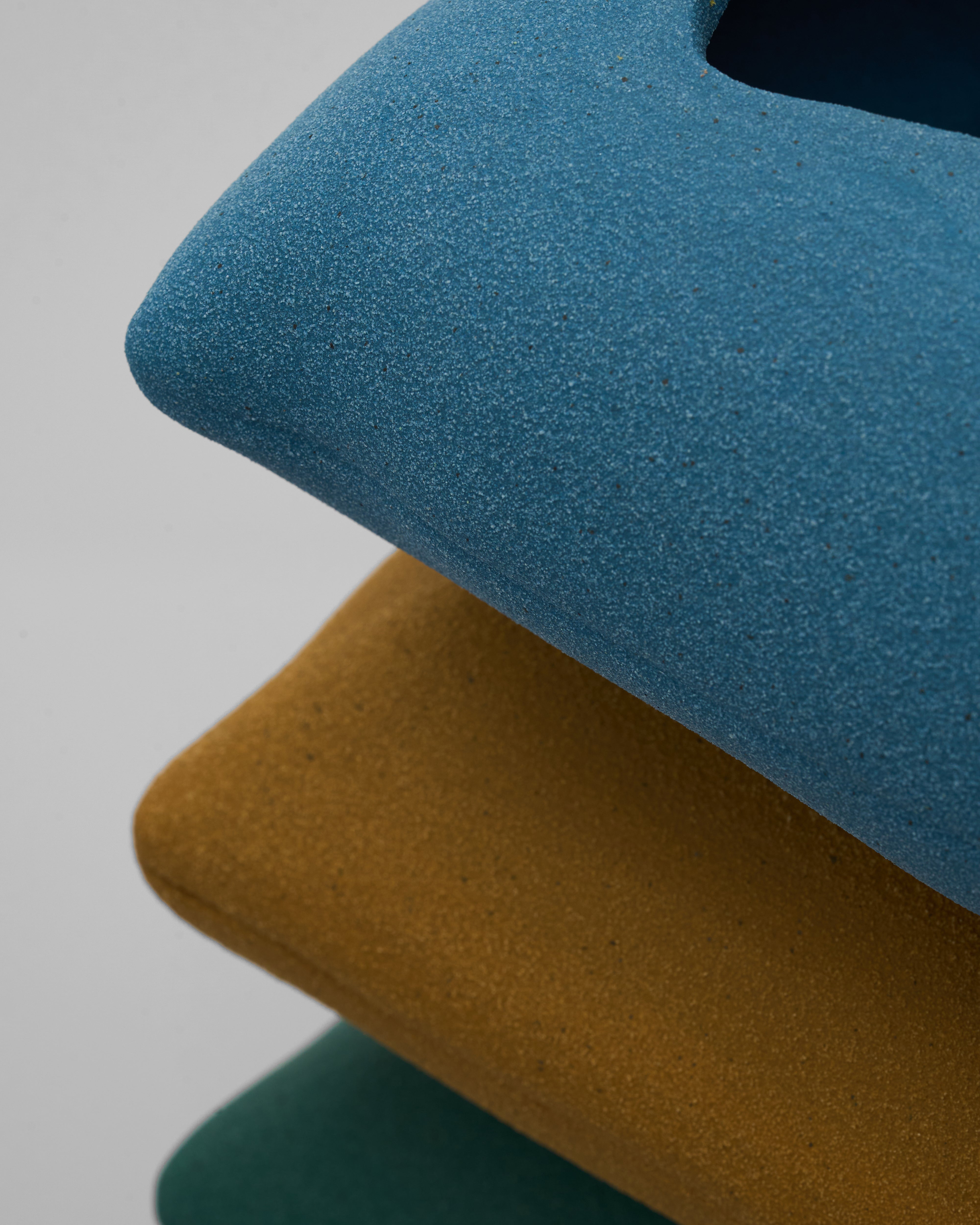 Close-up of Ceramic Pillow Deck 3 Layered revealing smooth texture and high-quality ceramic craftsmanship
