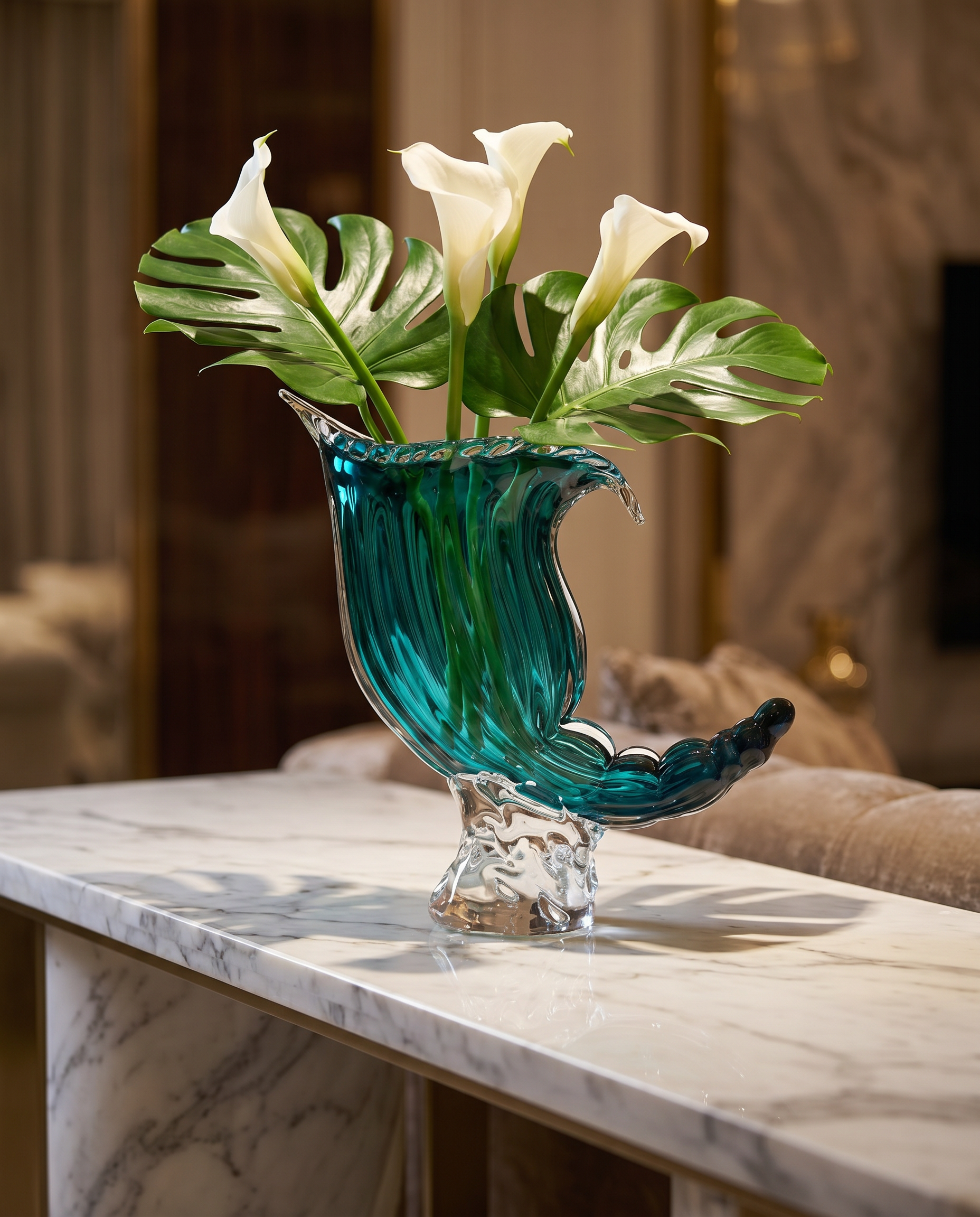 Cyan Crystal Glass Tail Vase