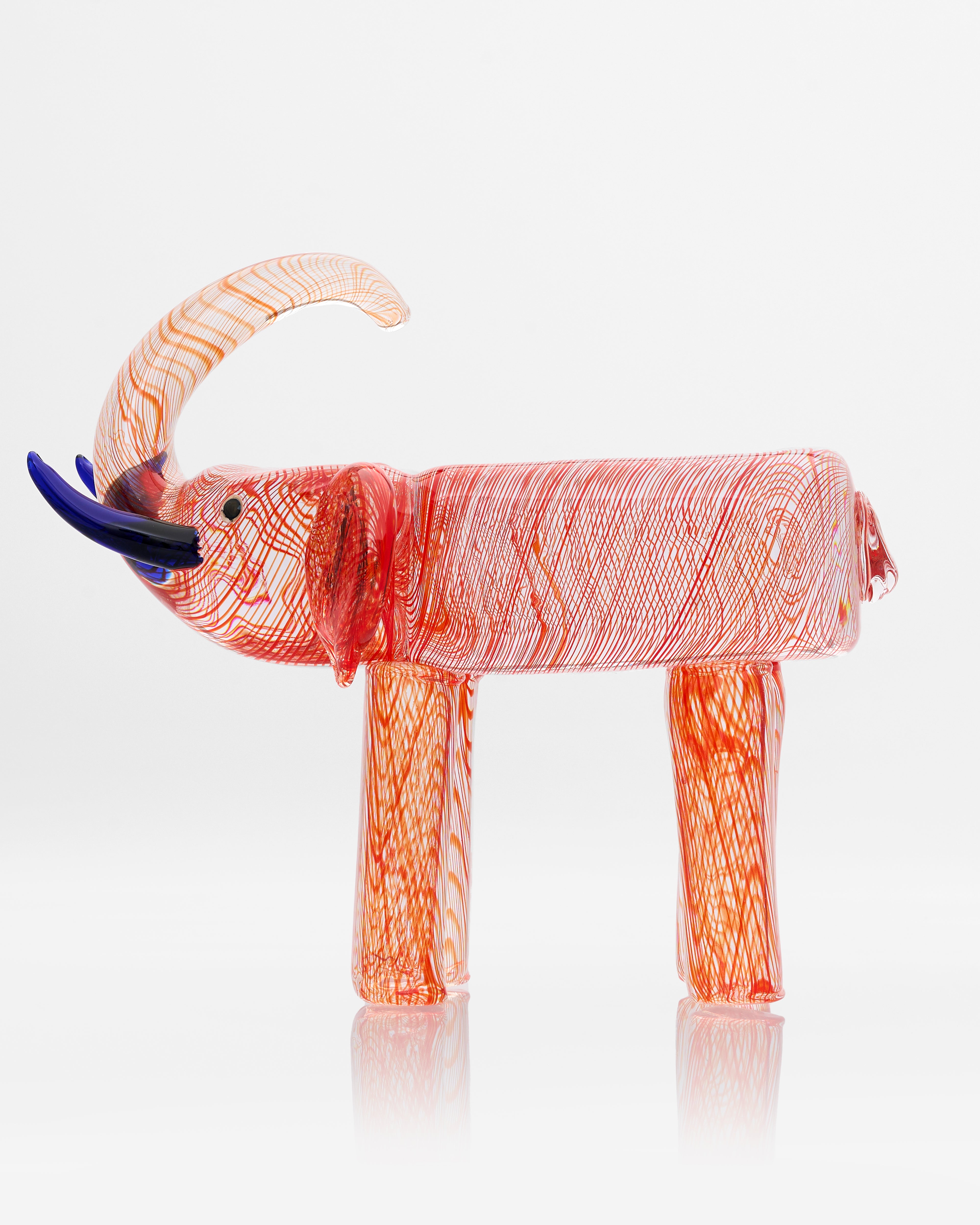 Glidara Crystal Glass Elephant Decor