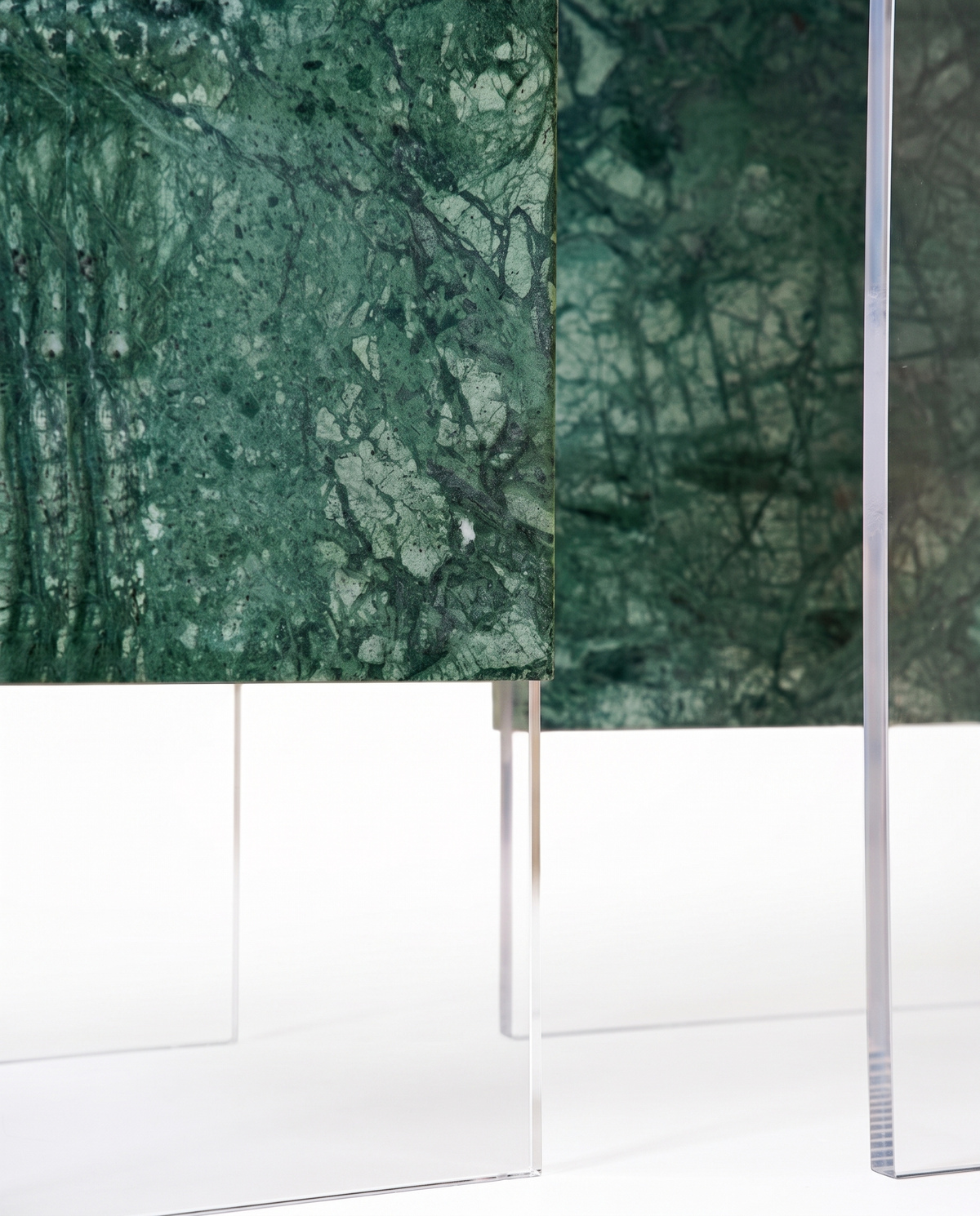 Petram Air Pedestal - Rainforest Green