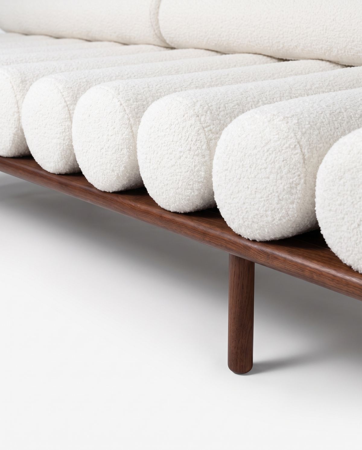 Kalvin Pillar Daybed Sofa