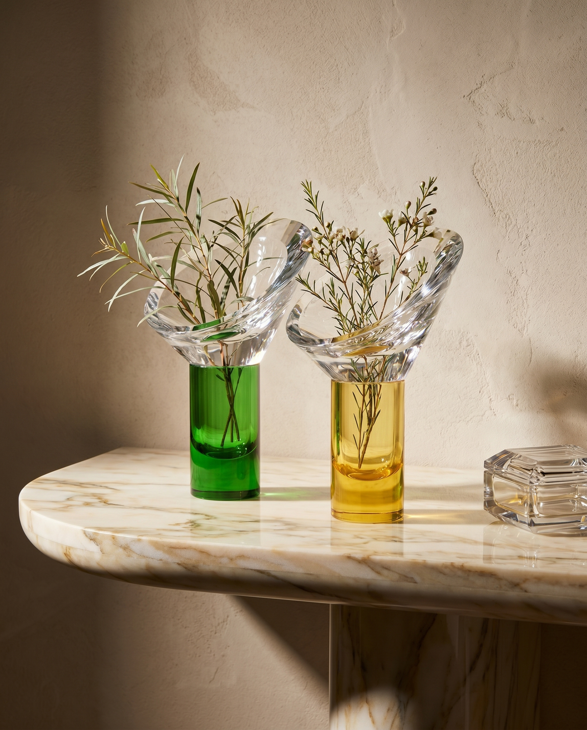 Elegant Leaf Design Crystal Glass Decor Set