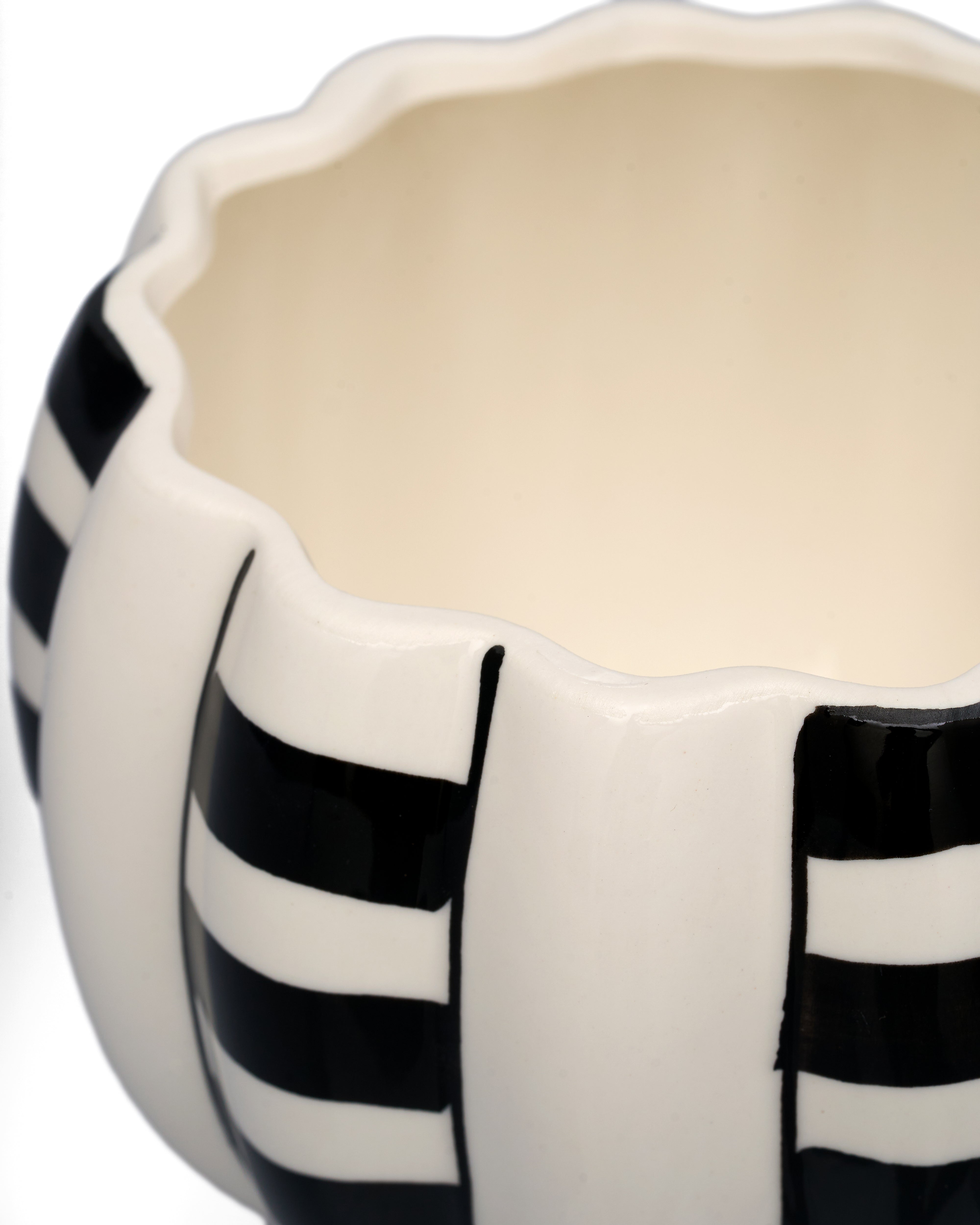Nero Pumpkin Jar Decor