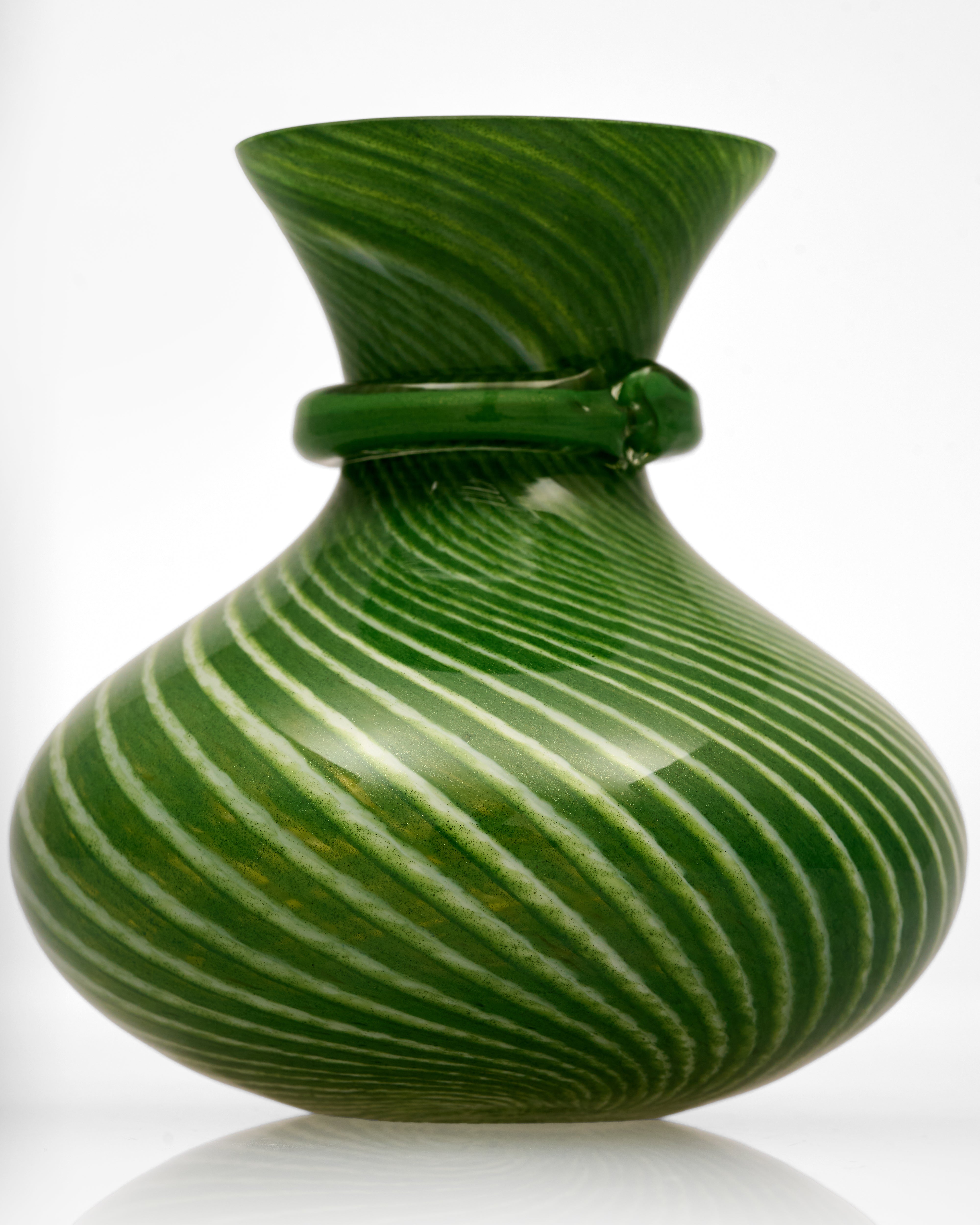 Linea Palm Green Murano Vase