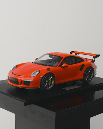 Porsche 911 GT3RS Lava Orange video
