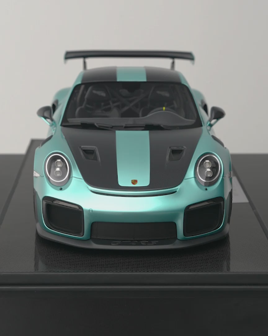 Porsche_GT2RS_Mint_Green_steering video