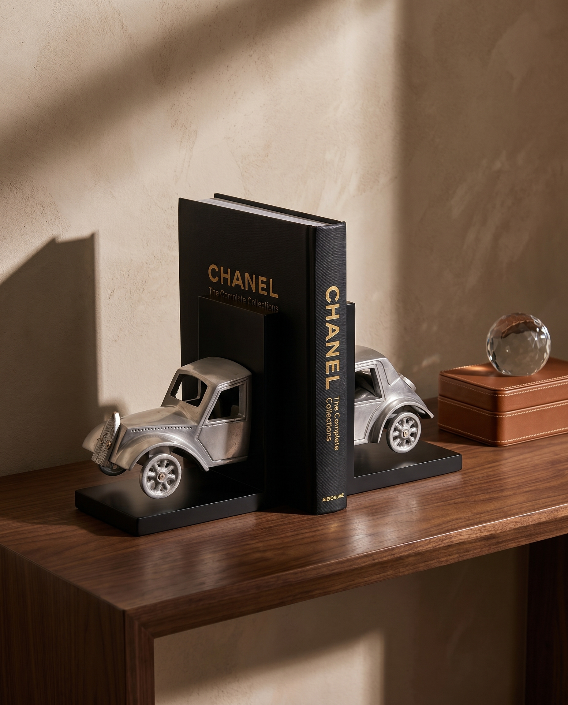 Roadster Vintage Car Bookend