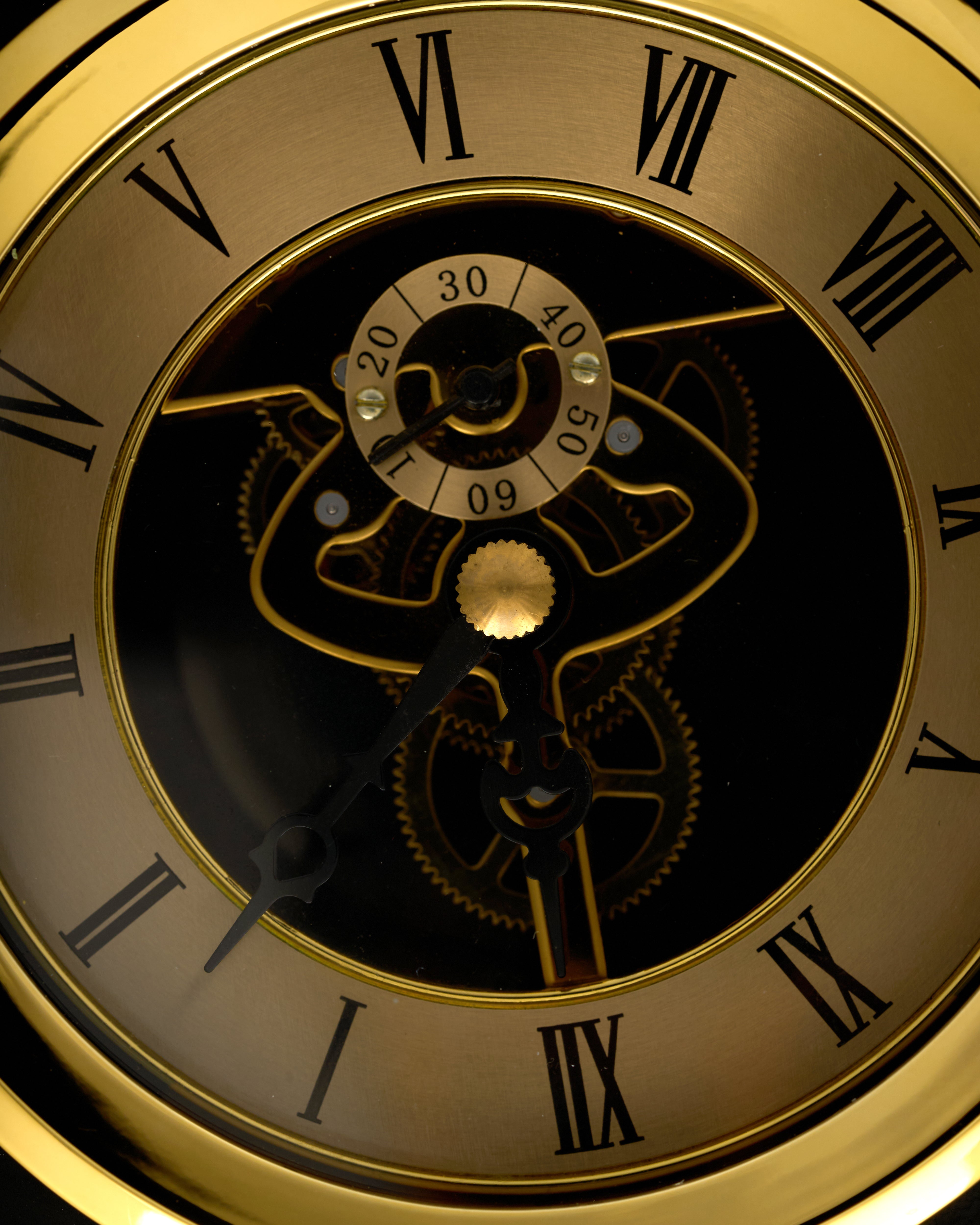 Voyager Timepiece Decor